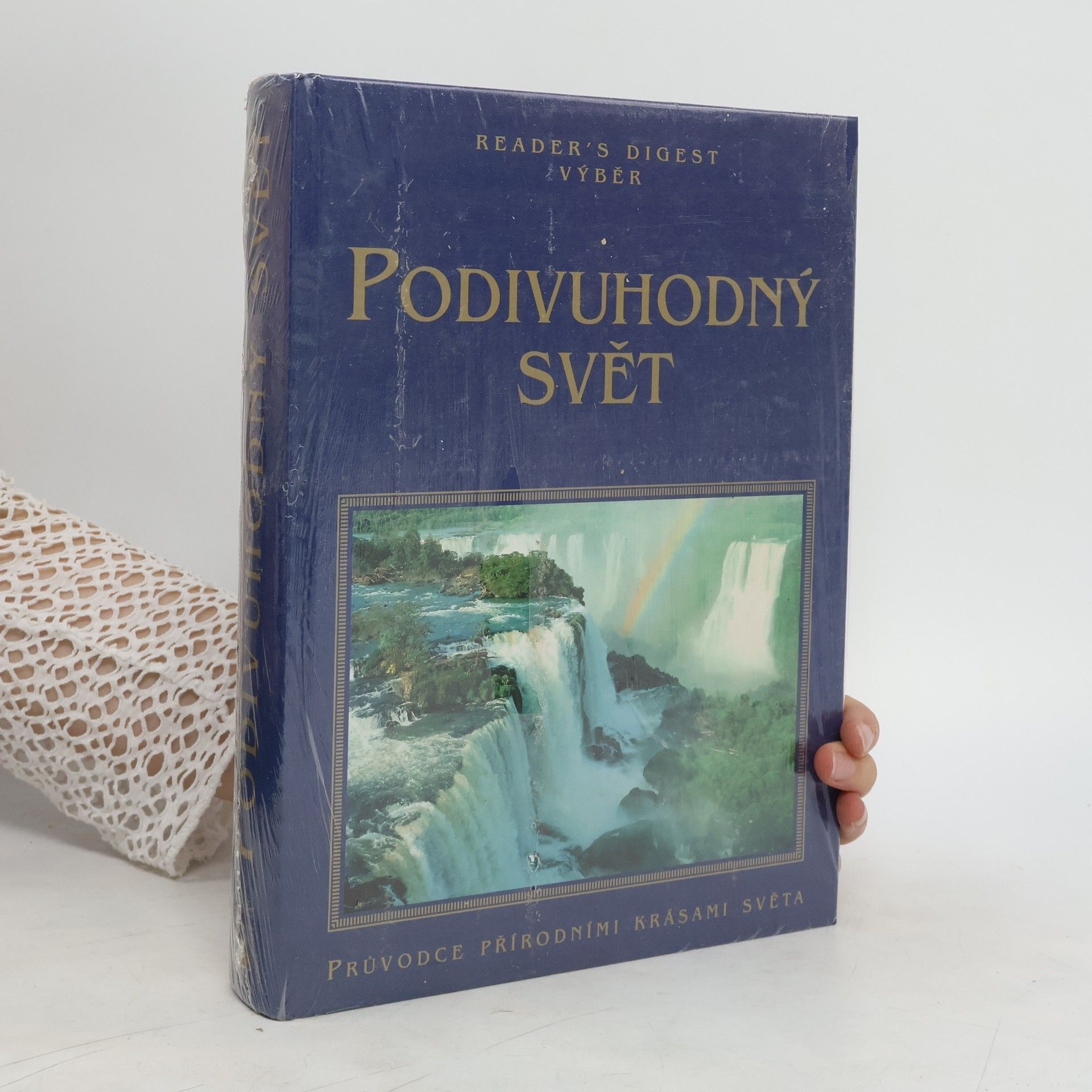 Autores varios Podivuhodný svět