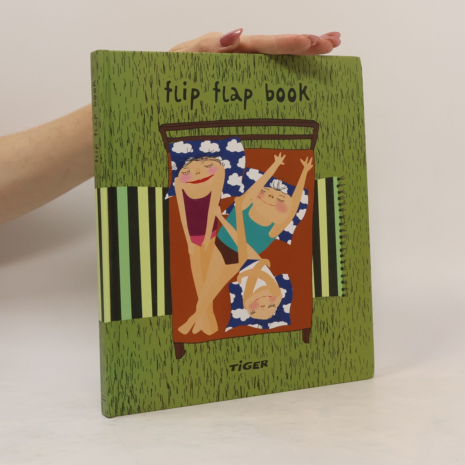 kolektiv Flip Flap Book