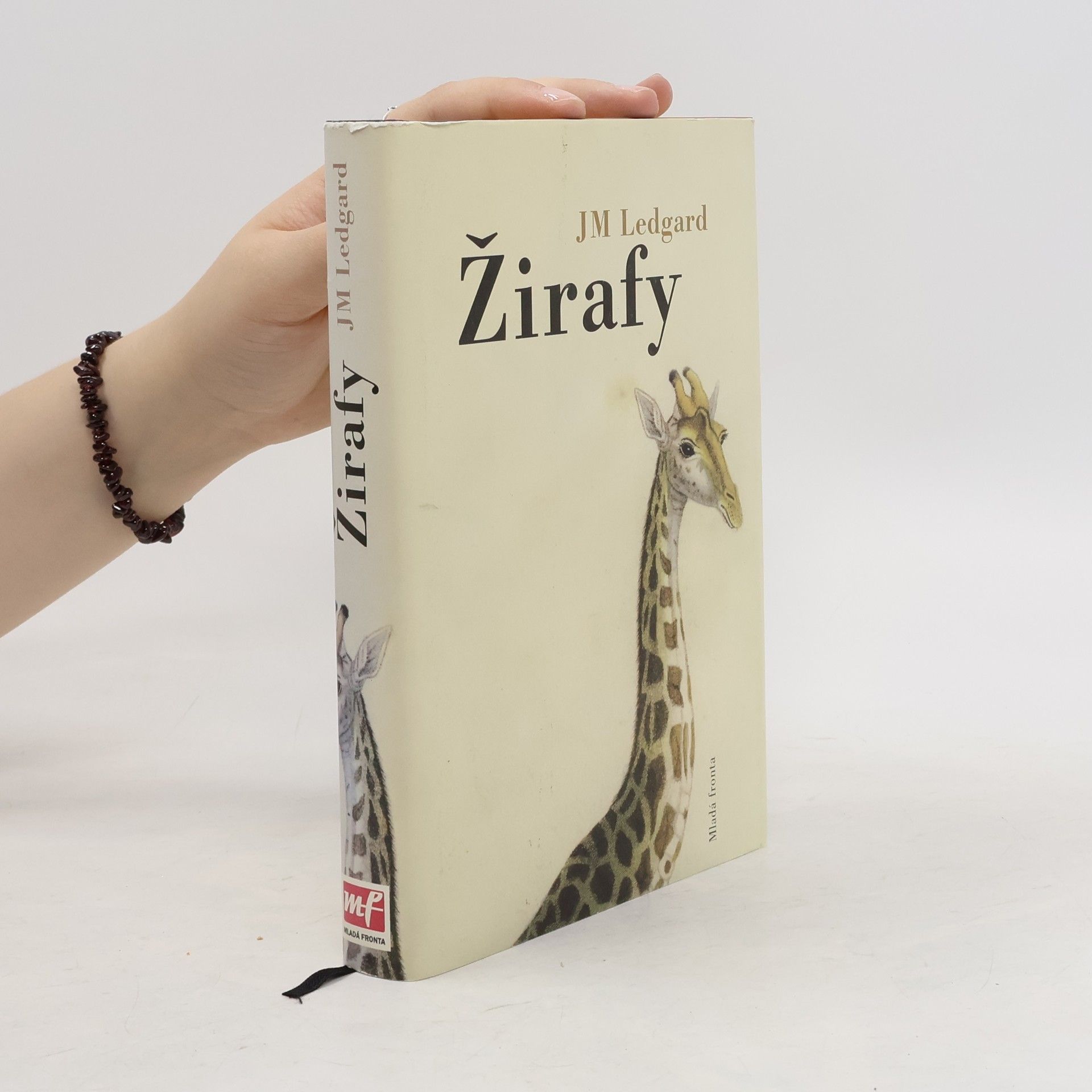 J.M. Ledgard Žirafy
