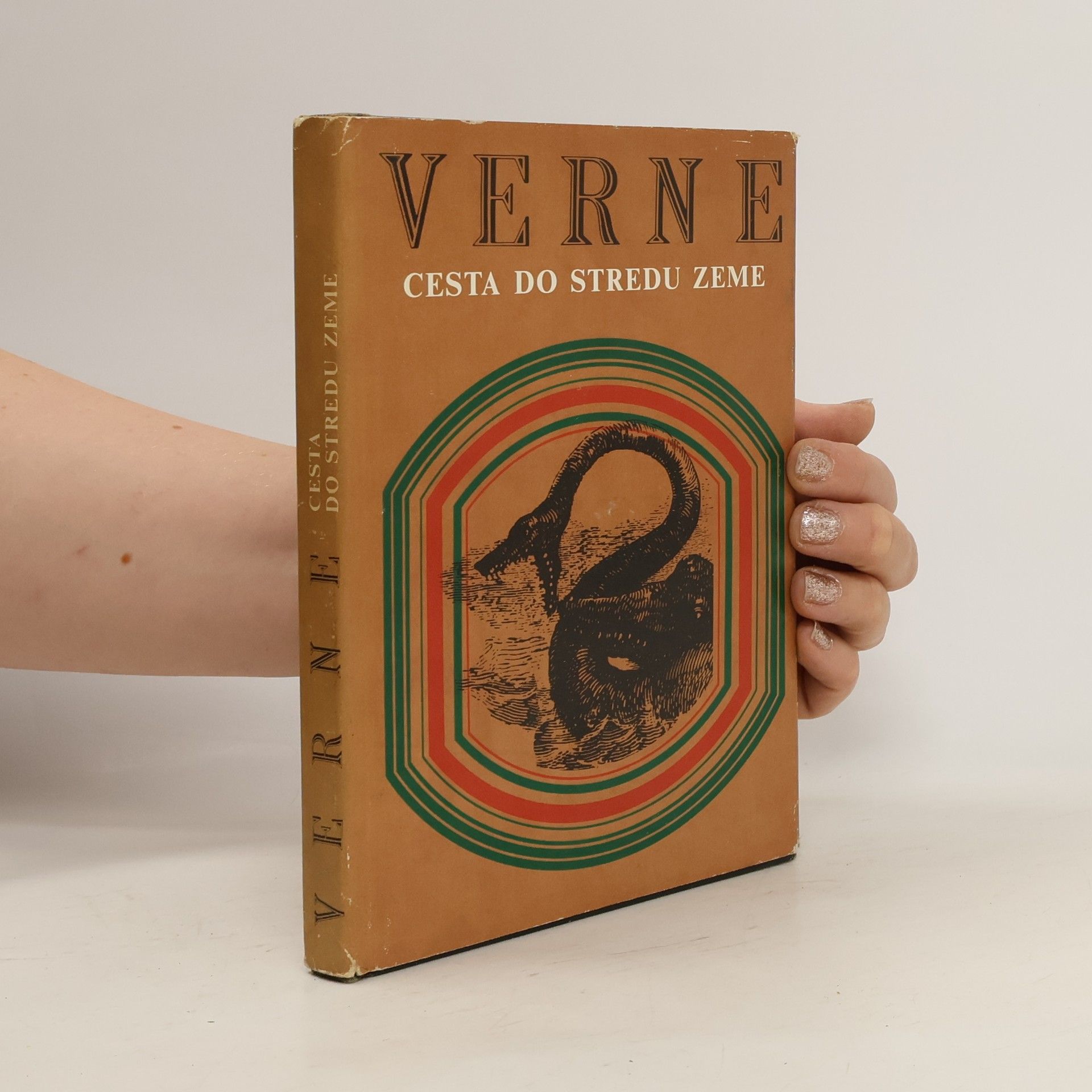 Jules Verne Cesta do stredu Zeme