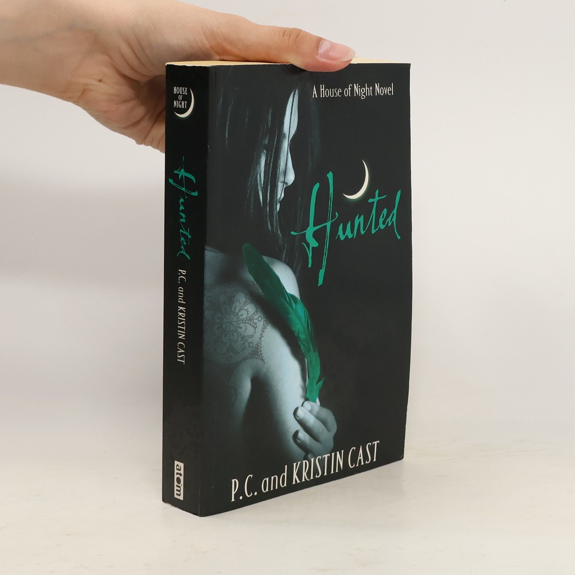 Phyllis Christine Cast Hunted