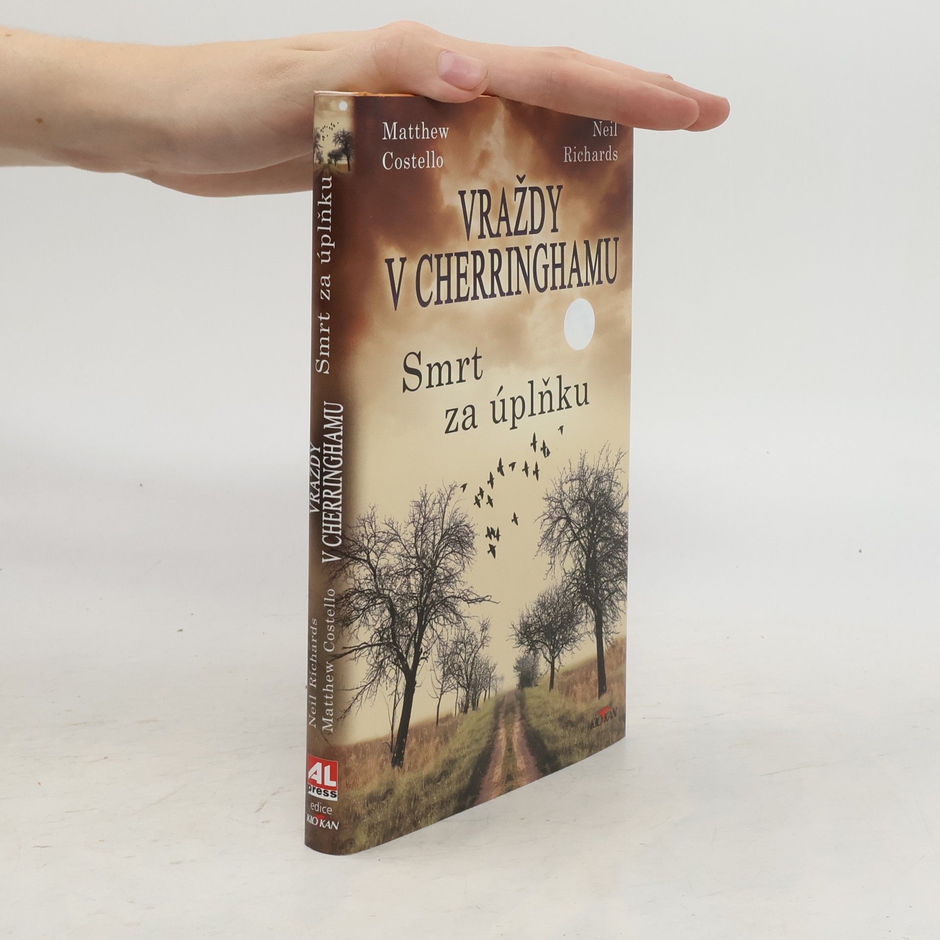 Jan Mrlík Vraždy v Cherringhamu. Smrt za úplňku
