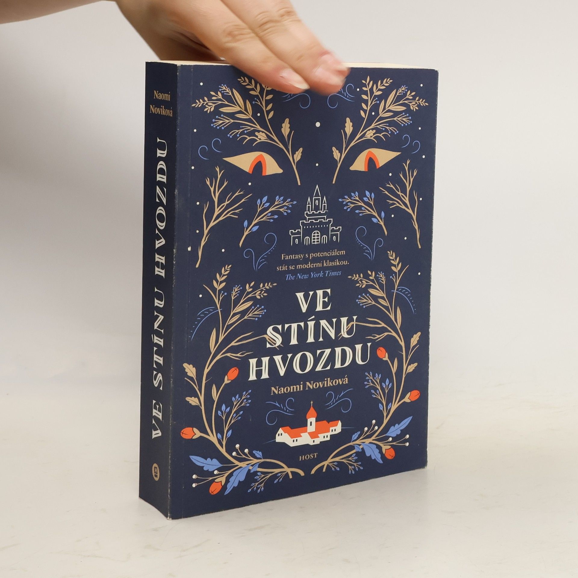 Naomi Novik Ve stínu Hvozdu