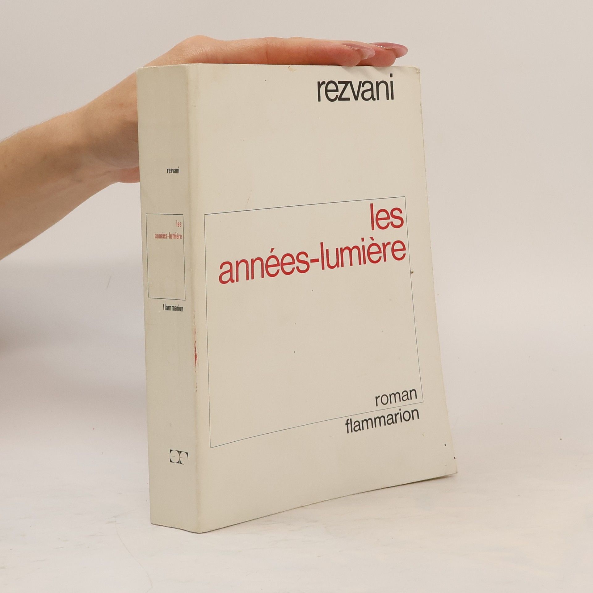 Rezvani Les années-lumière