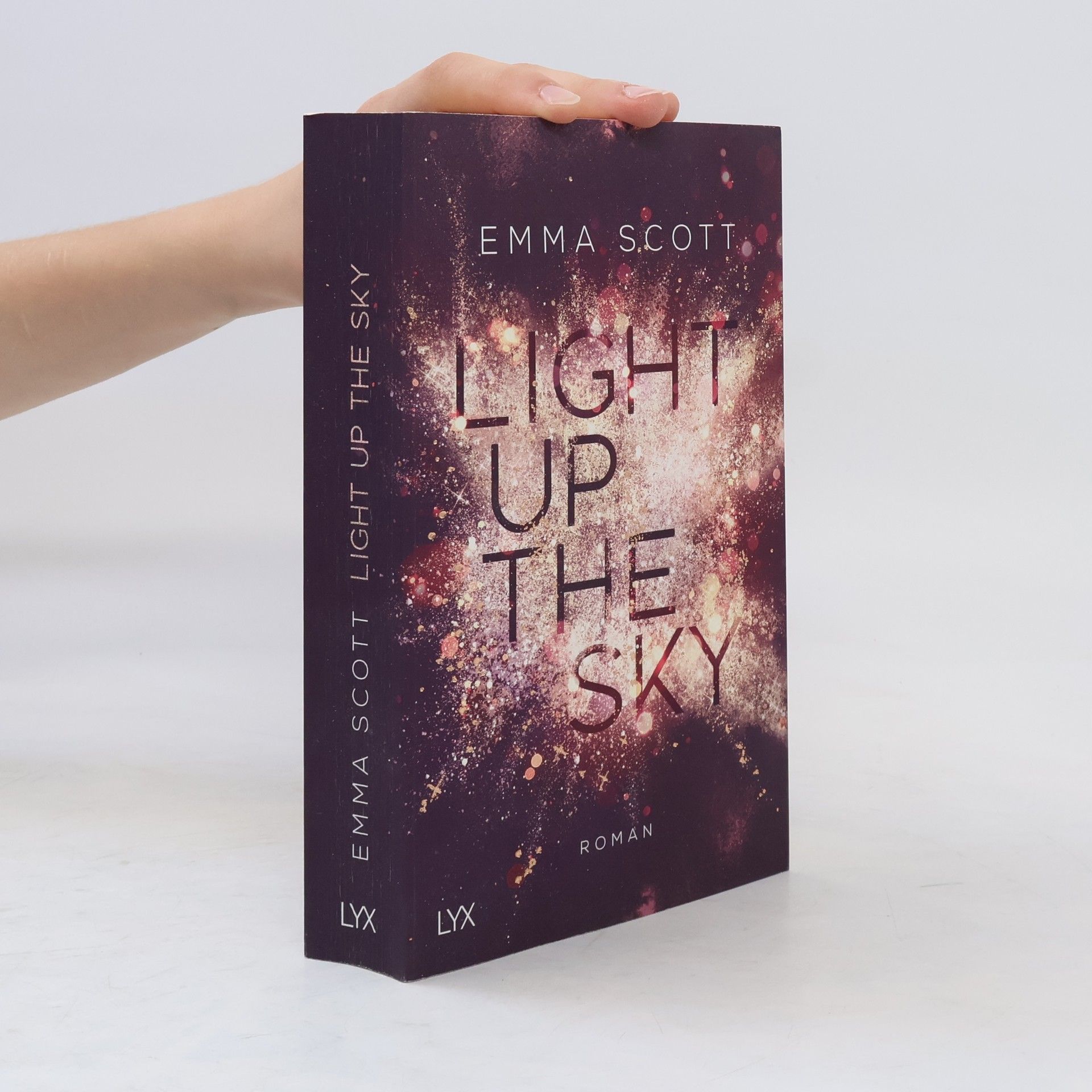 Emma Scott Light up the Sky