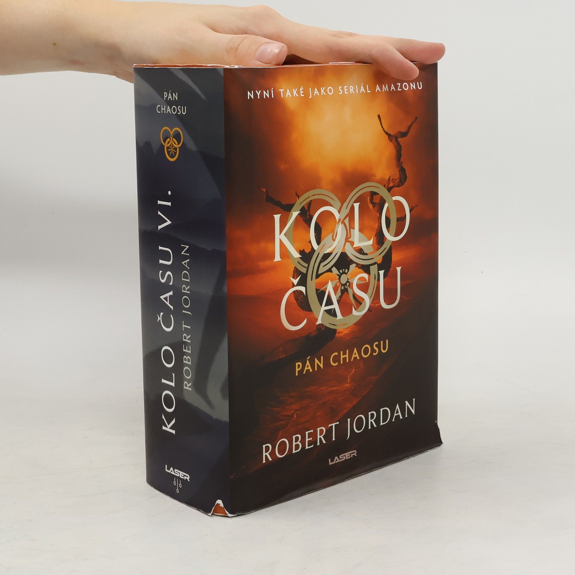 Robert Jordan Kolo času. Pán chaosu