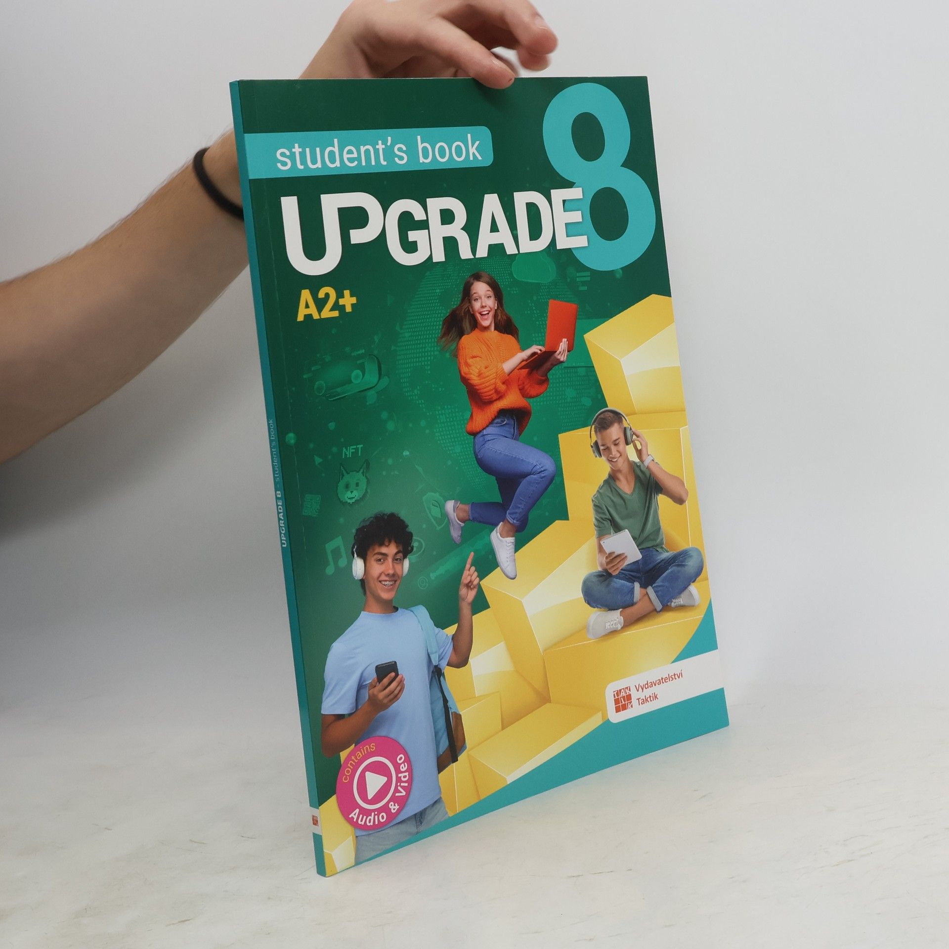 Autorenkollektiv Upgrade 8. Student's Book A2+