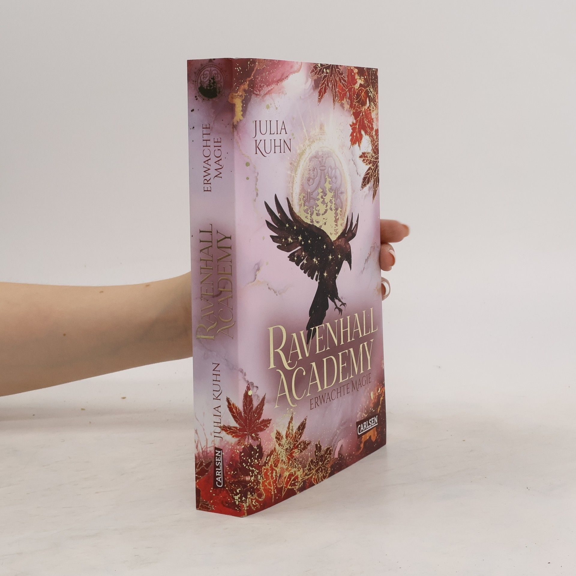 Julia Kuhn Ravenhall Academy 2: Erwachte Magie