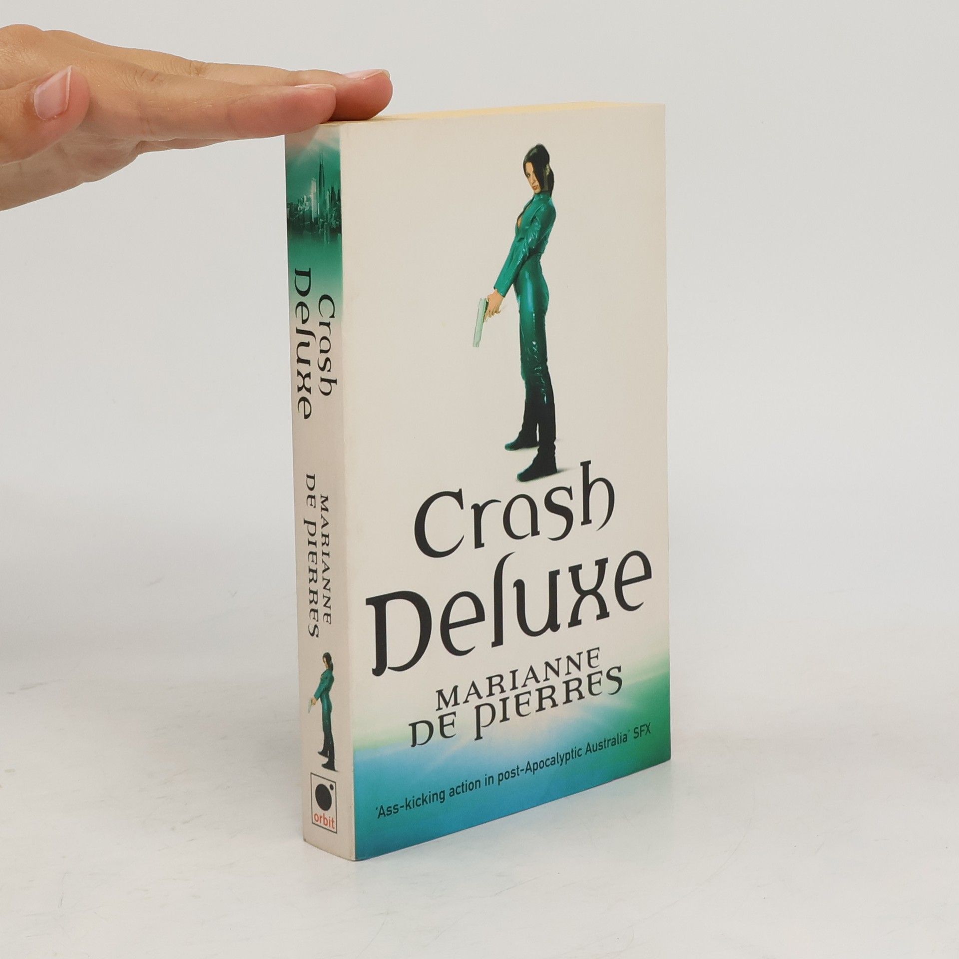 Marianne de Pierres Crash Deluxe