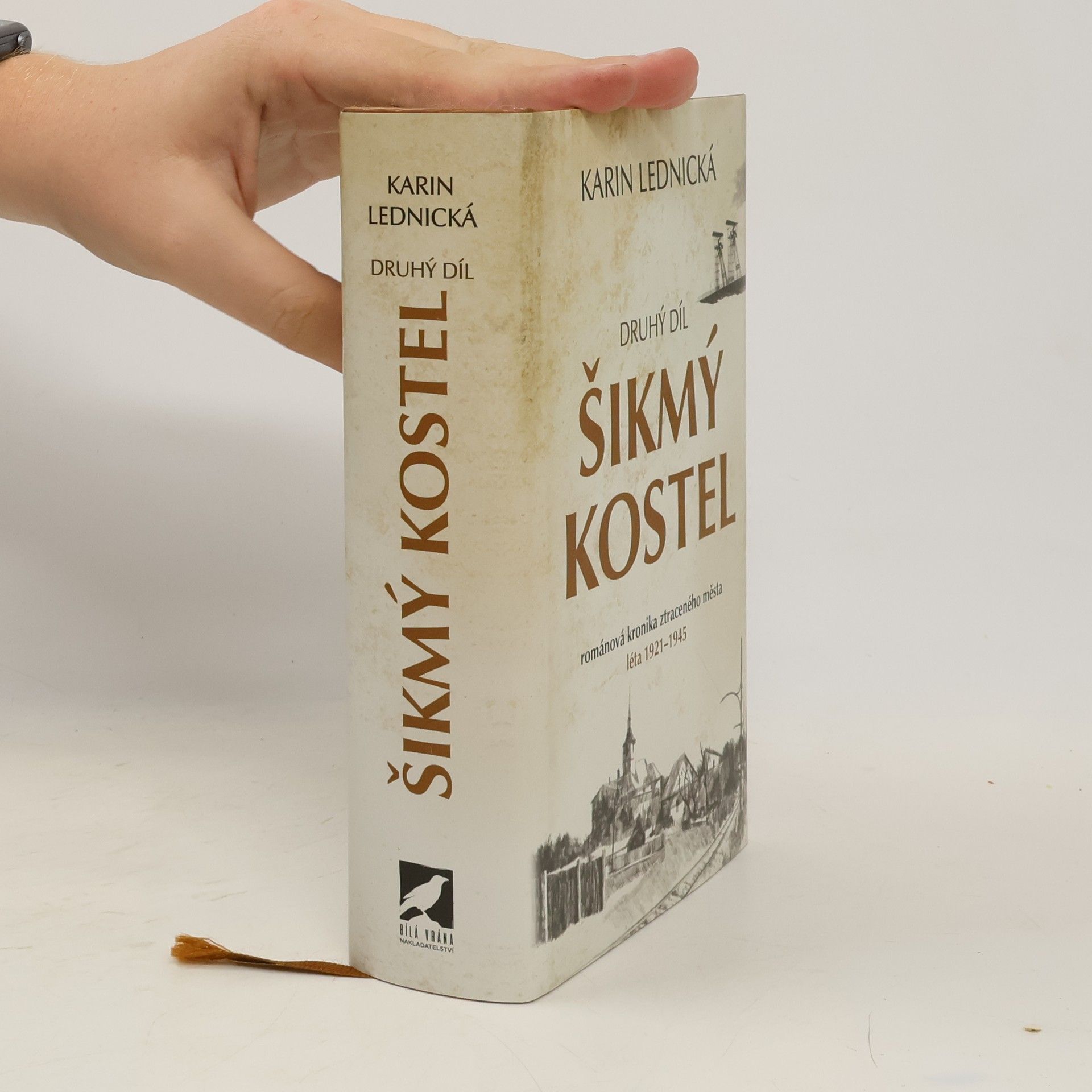 Karin Lednická Šikmý kostel 2