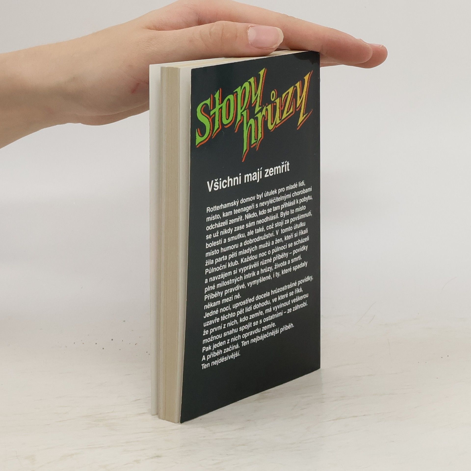 Christopher Pike Půlnoční klub, Stopy hrůzy 60
