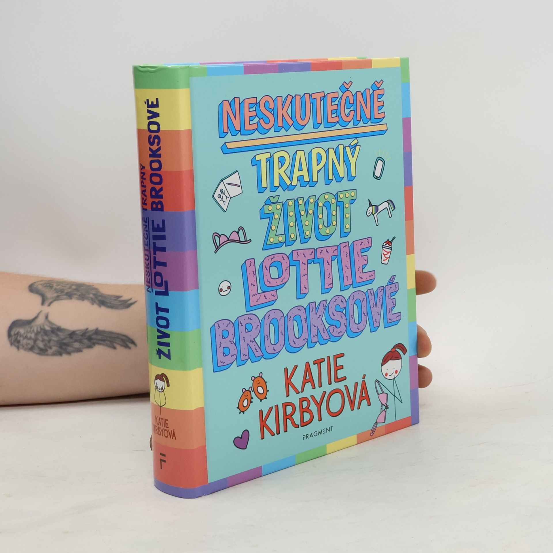 Katie Kirby Neskutečně trapný život Lottie Brooksové