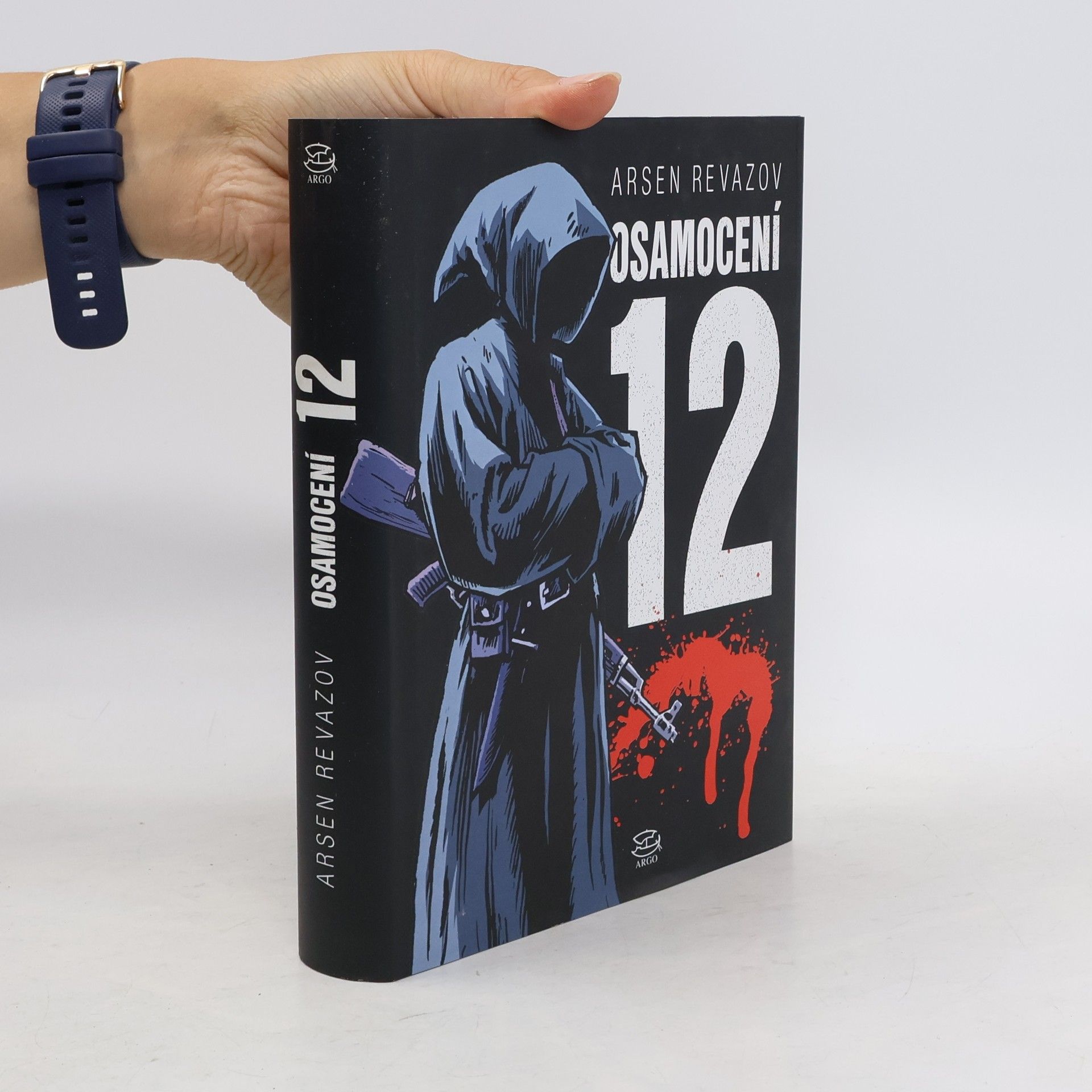 Arsen Revazov Osamocení 12
