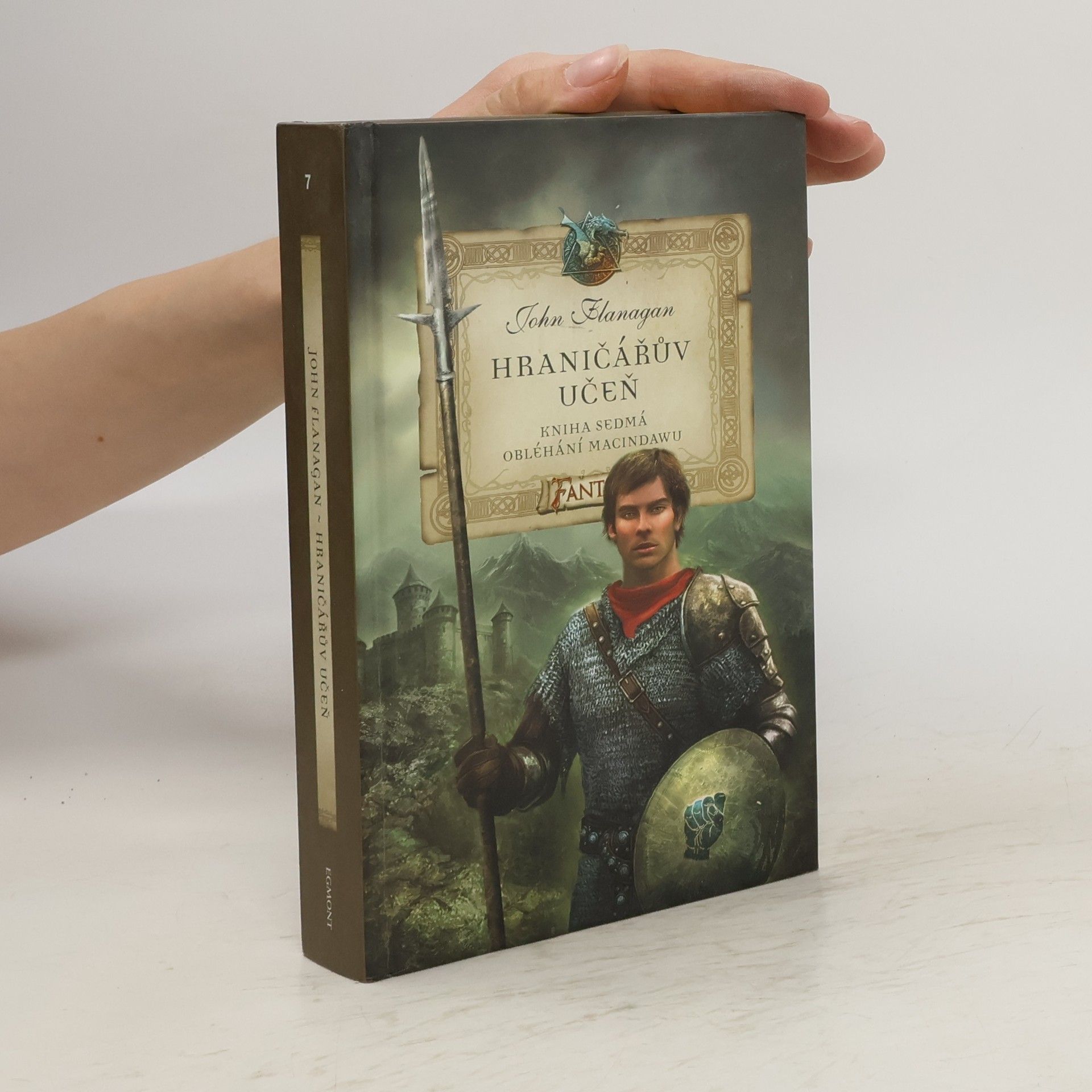 John Flanagan Hraničářův učeň 7. Obléhání Macindawu
