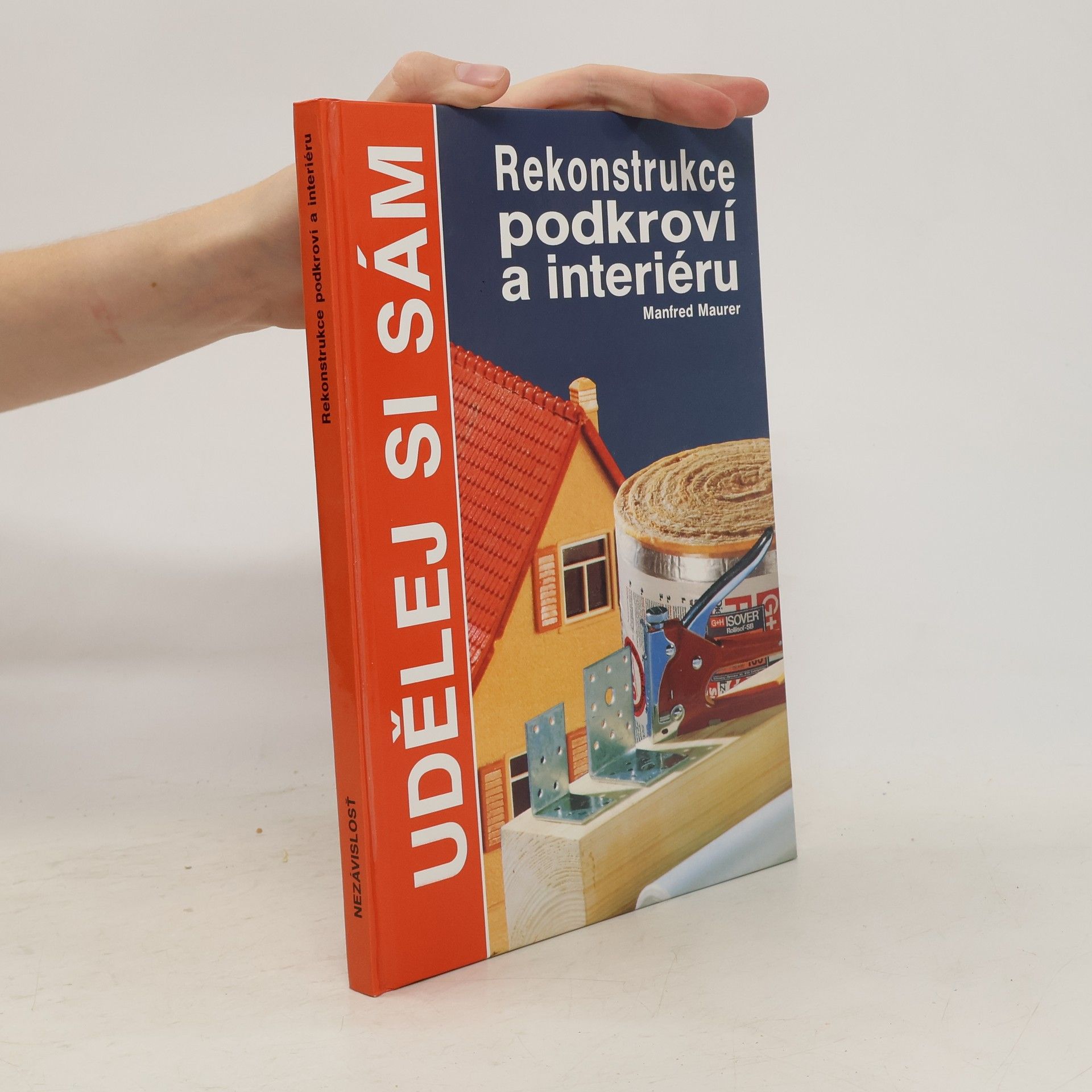 Manfred Maurer Rekonstrukce podkroví a interiéru