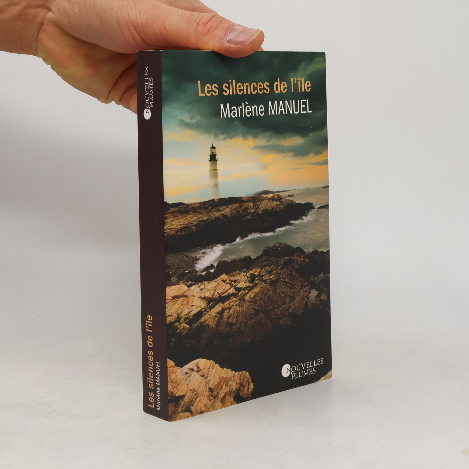 Marlène Manuel Les silences de l'île
