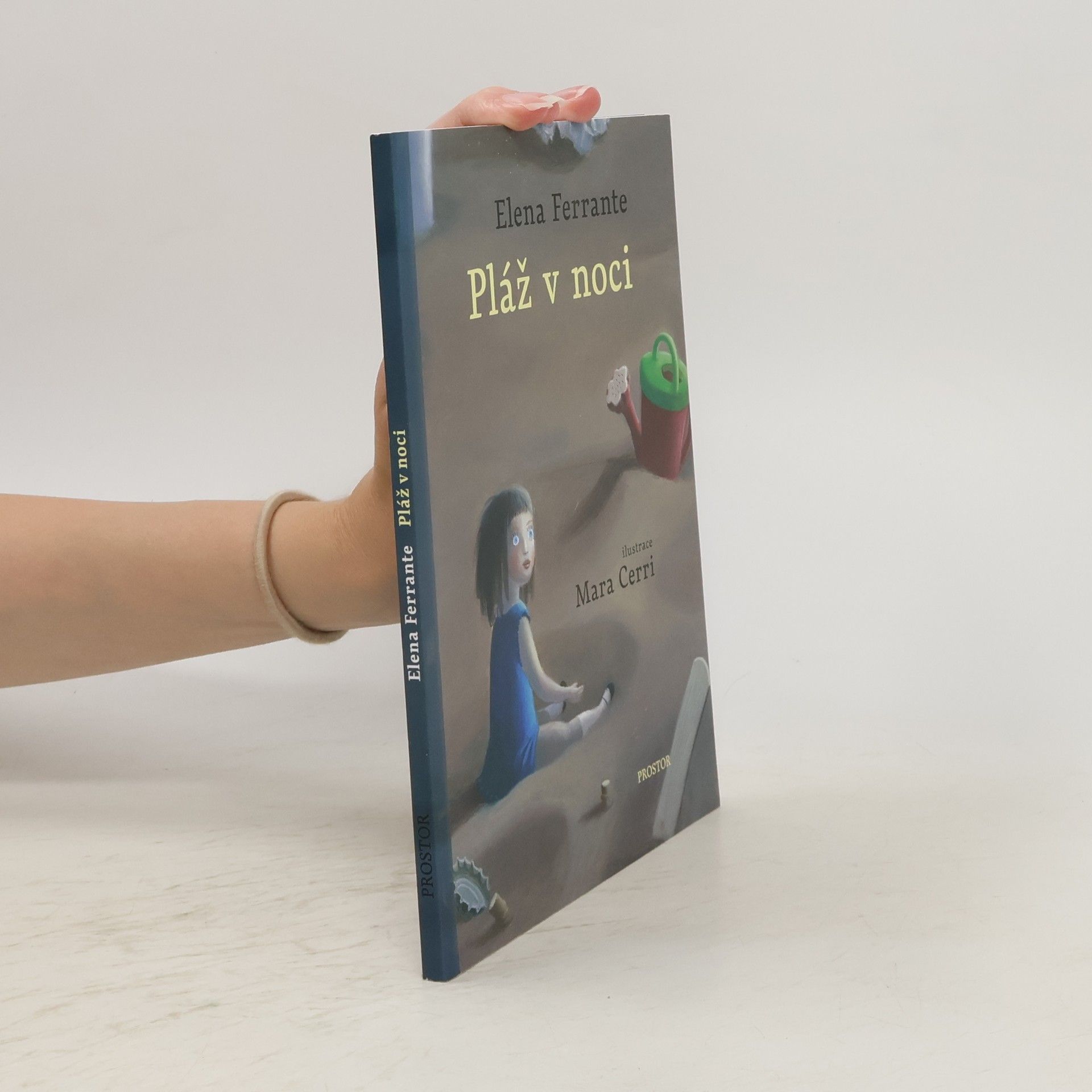 Elena Ferrante Pláž v noci