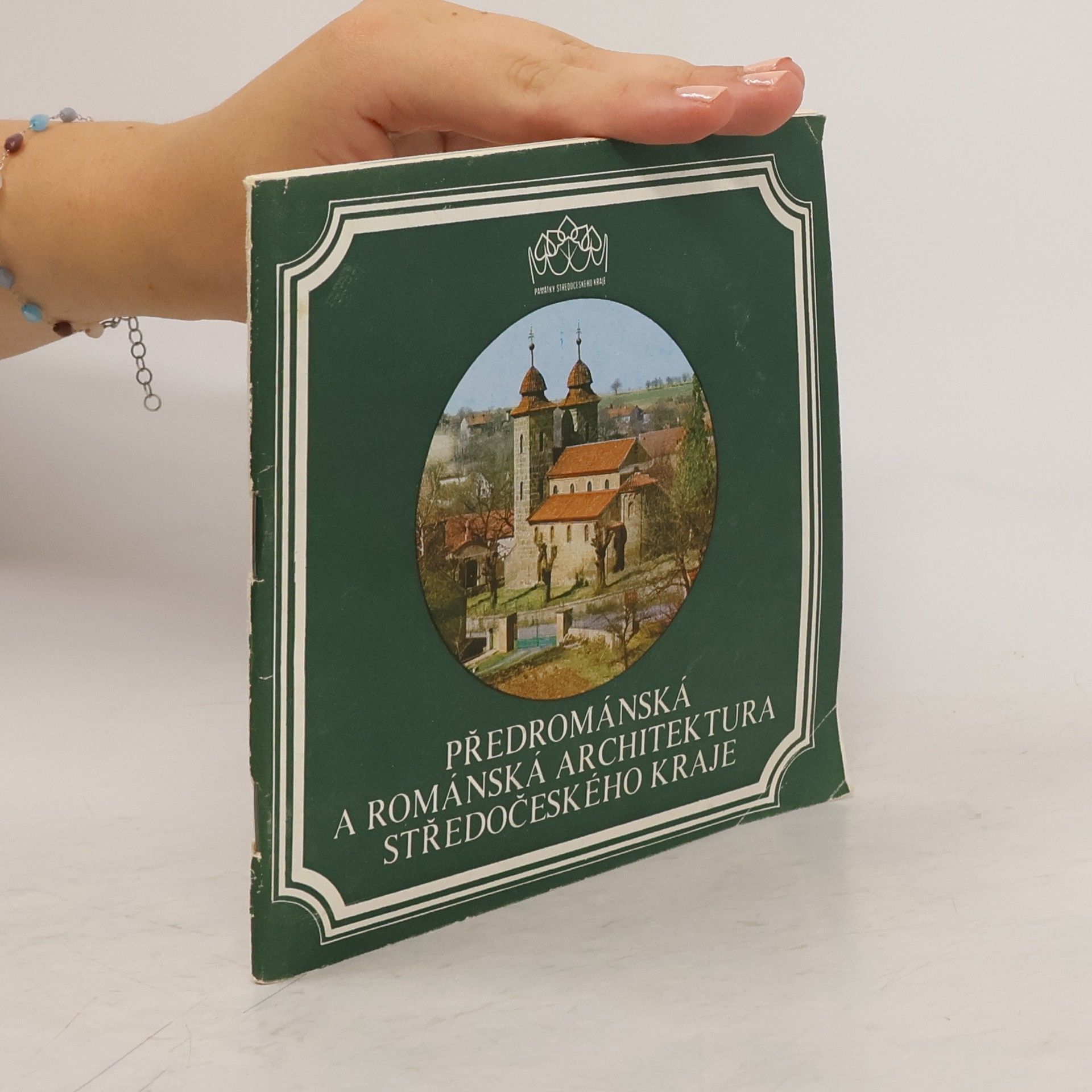 Milada Radová Předrománská a románská architektura Středočeského kraje
