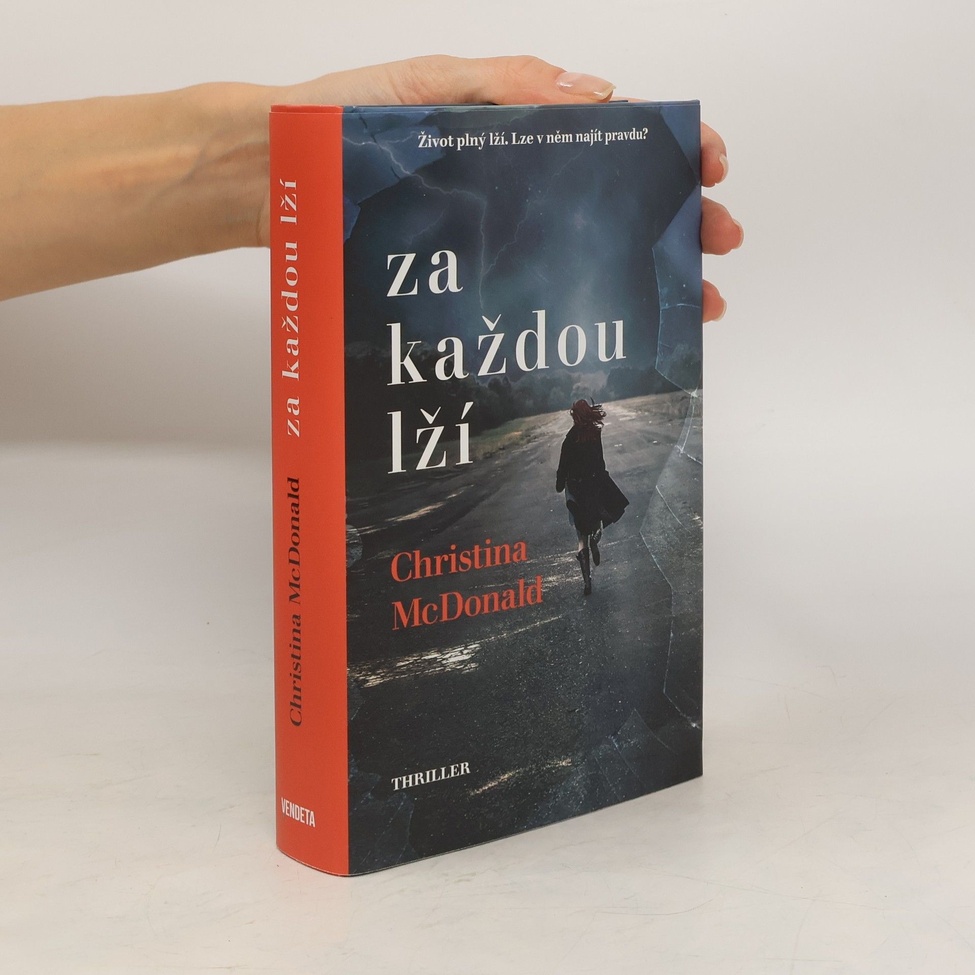Christina McDonald Za každou lží