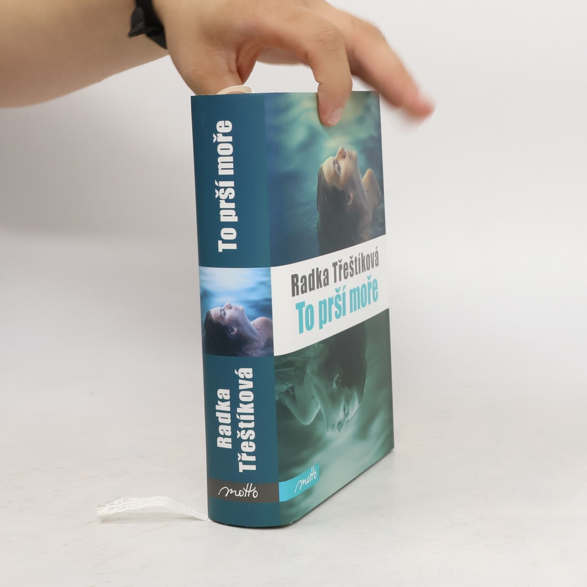 Radka Třeštíková To prší moře