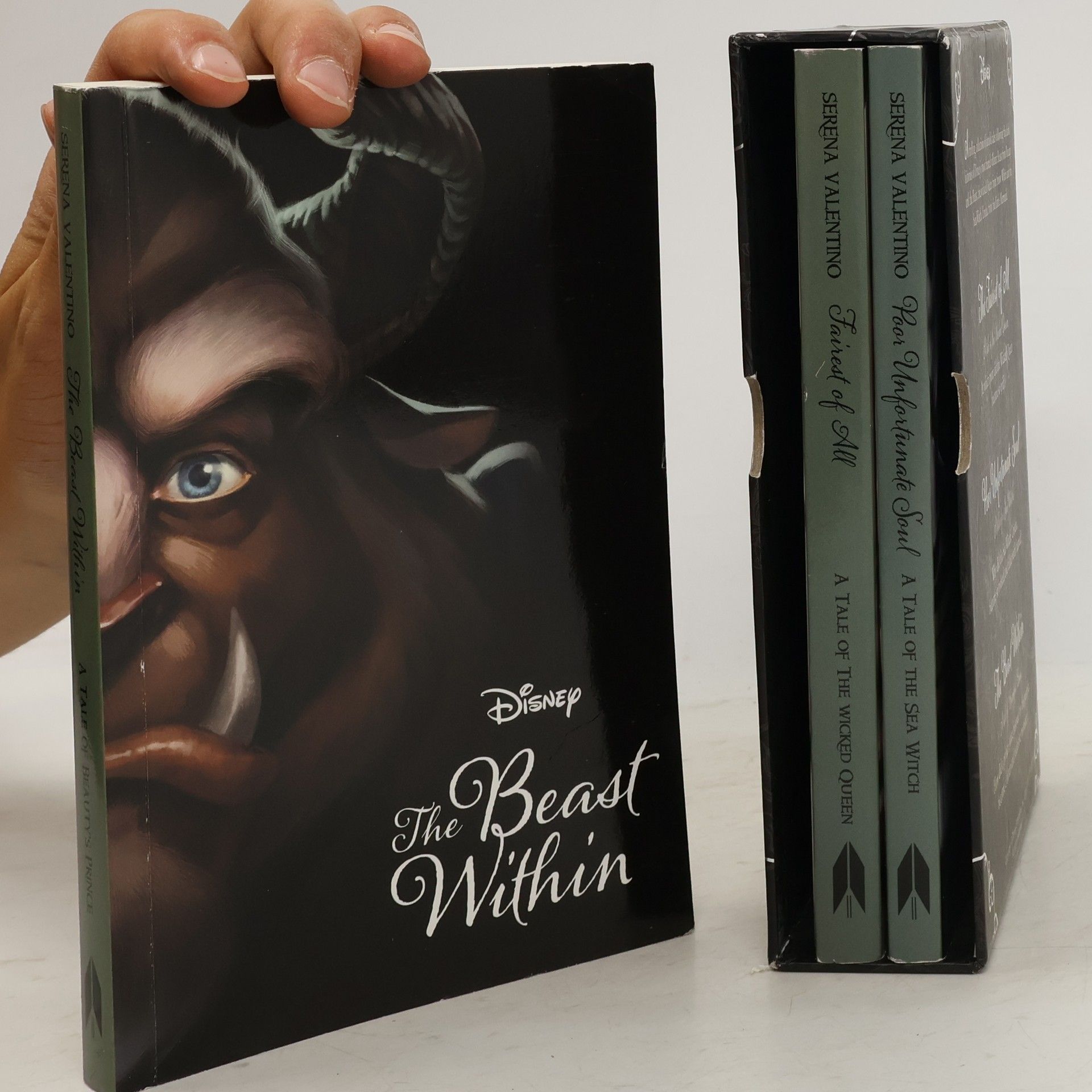 Serena Valentino Disney A Wicked Collection
