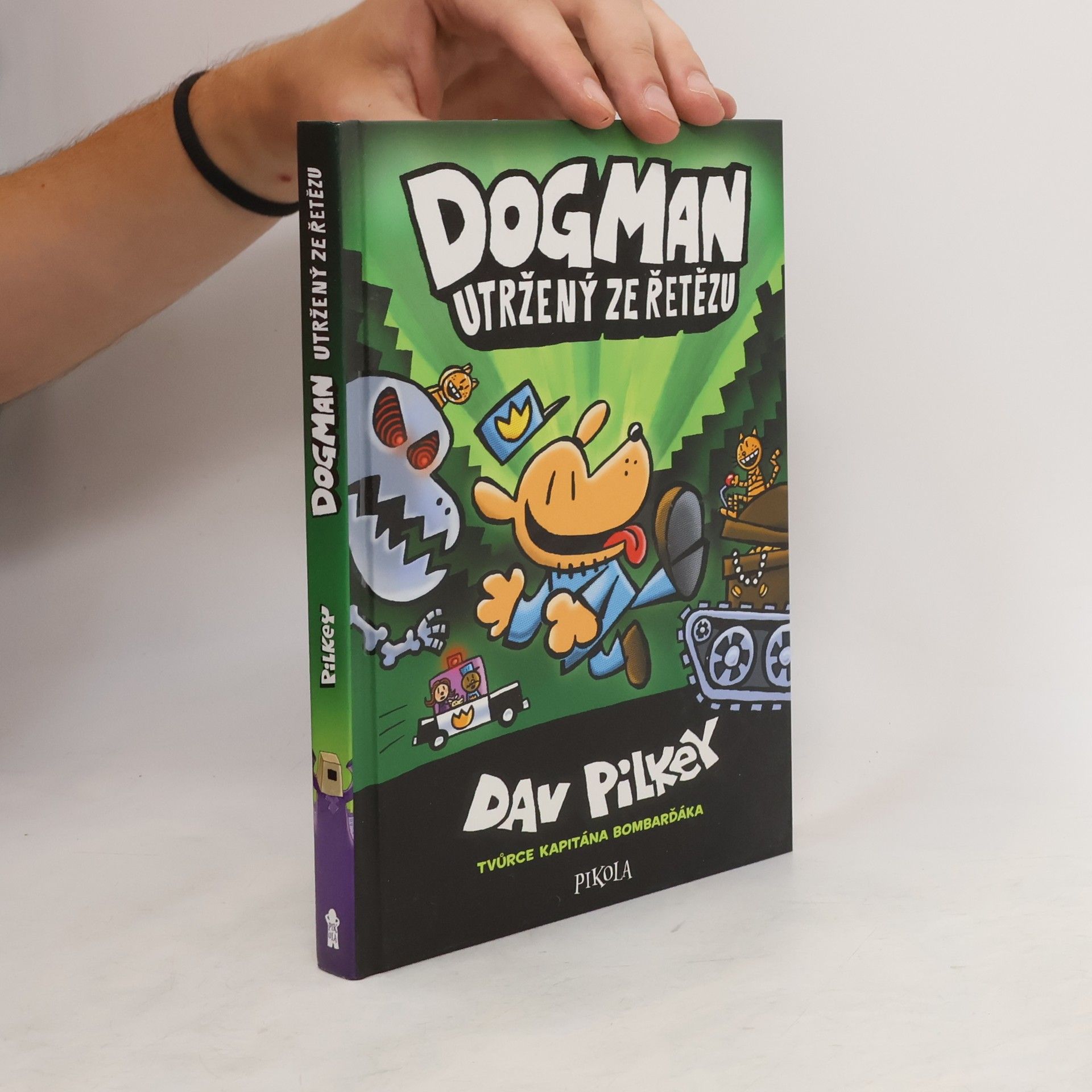 Dav Pilkey Dogman utržený ze řetězu