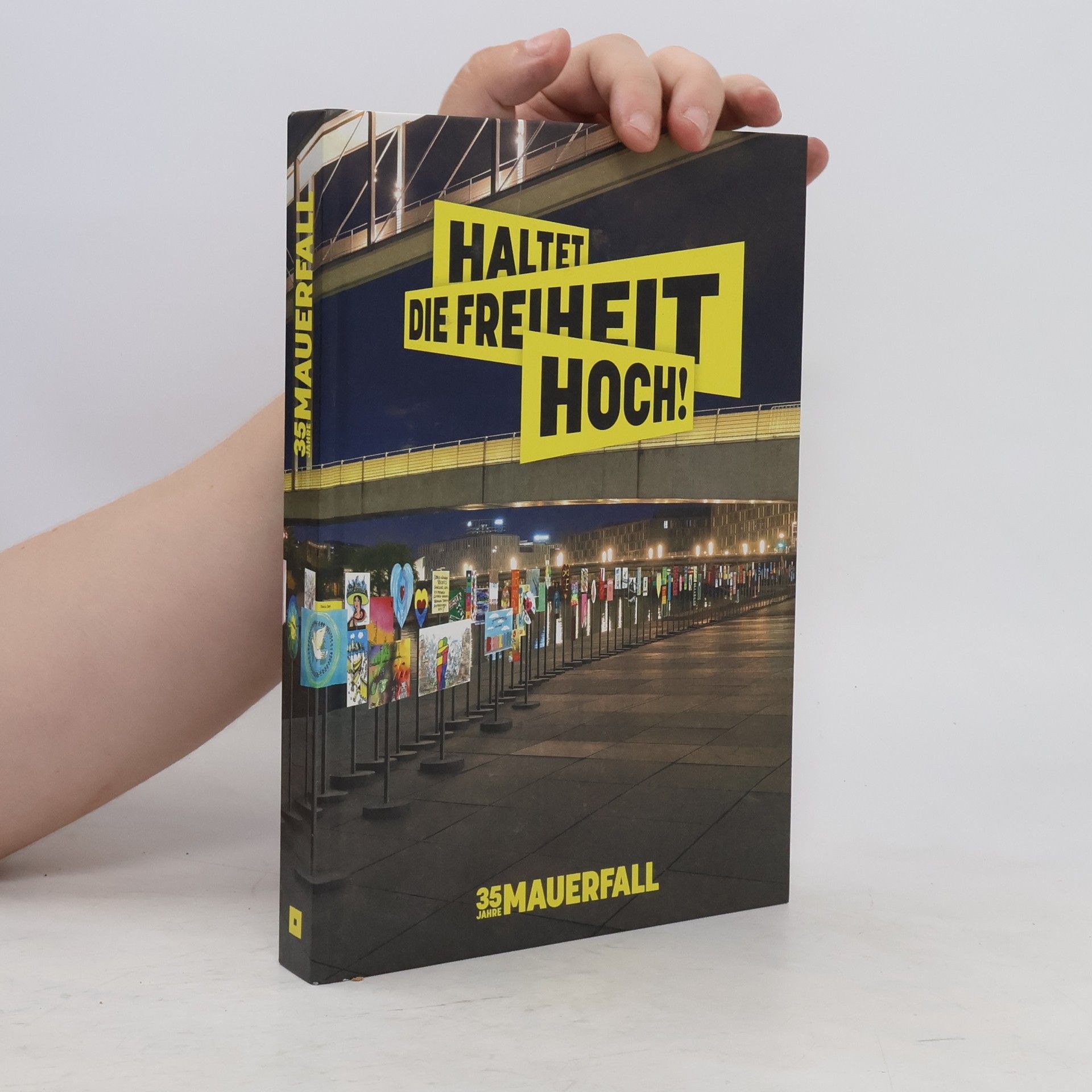 Collectif d'auteurs Haltet die Freiheit Hoch