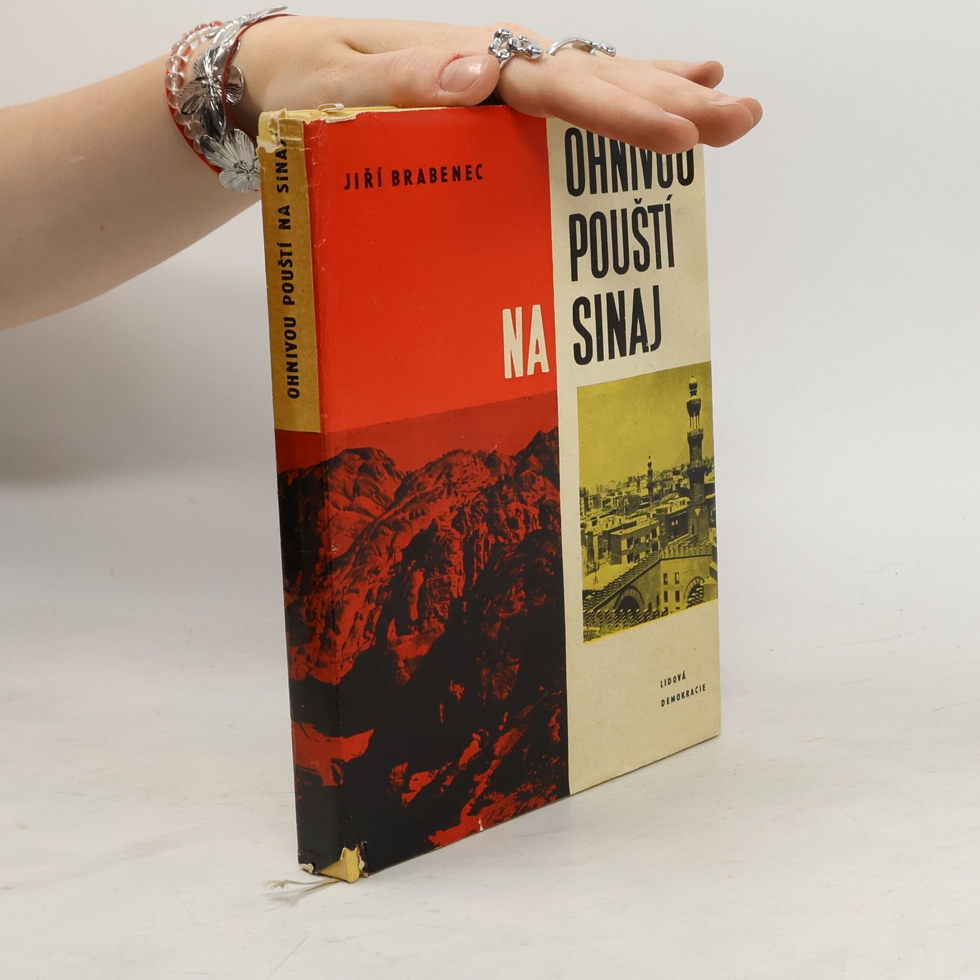 Jiří Brabec Ohnivou pouští na Sinaj