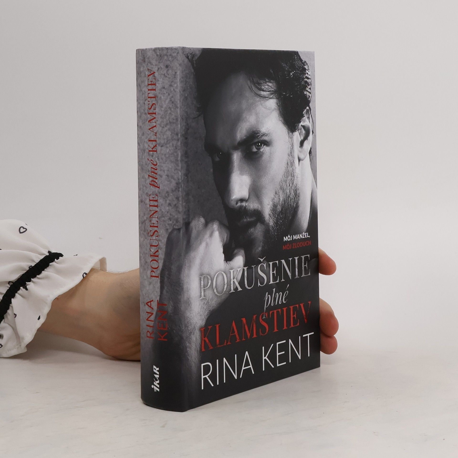 Rina Kent Pokušenie plné klamstiev