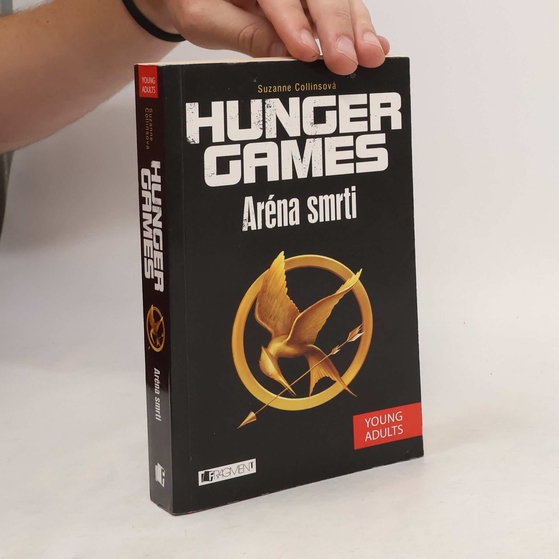 Suzanne Collins Hunger games. Aréna smrti
