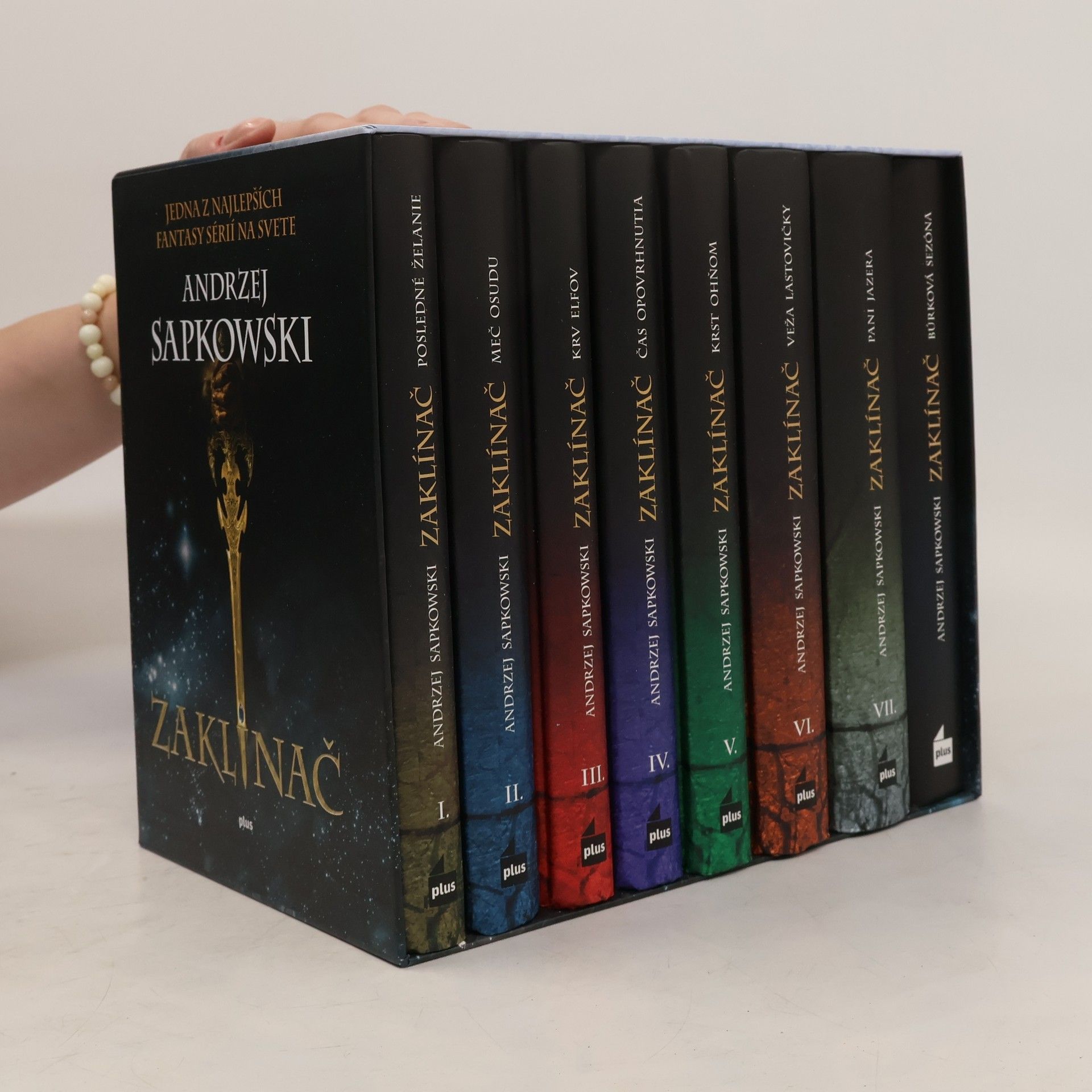 Andrzej Sapkowski Zaklínač komplet 8 svazků (box, slovensky)
