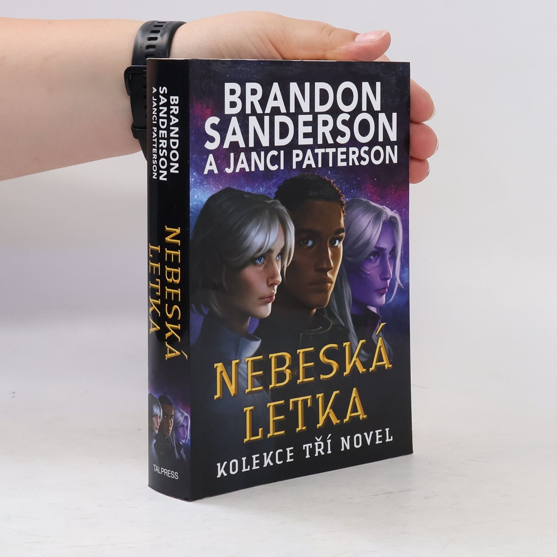 Brandon Sanderson Nebeská letka