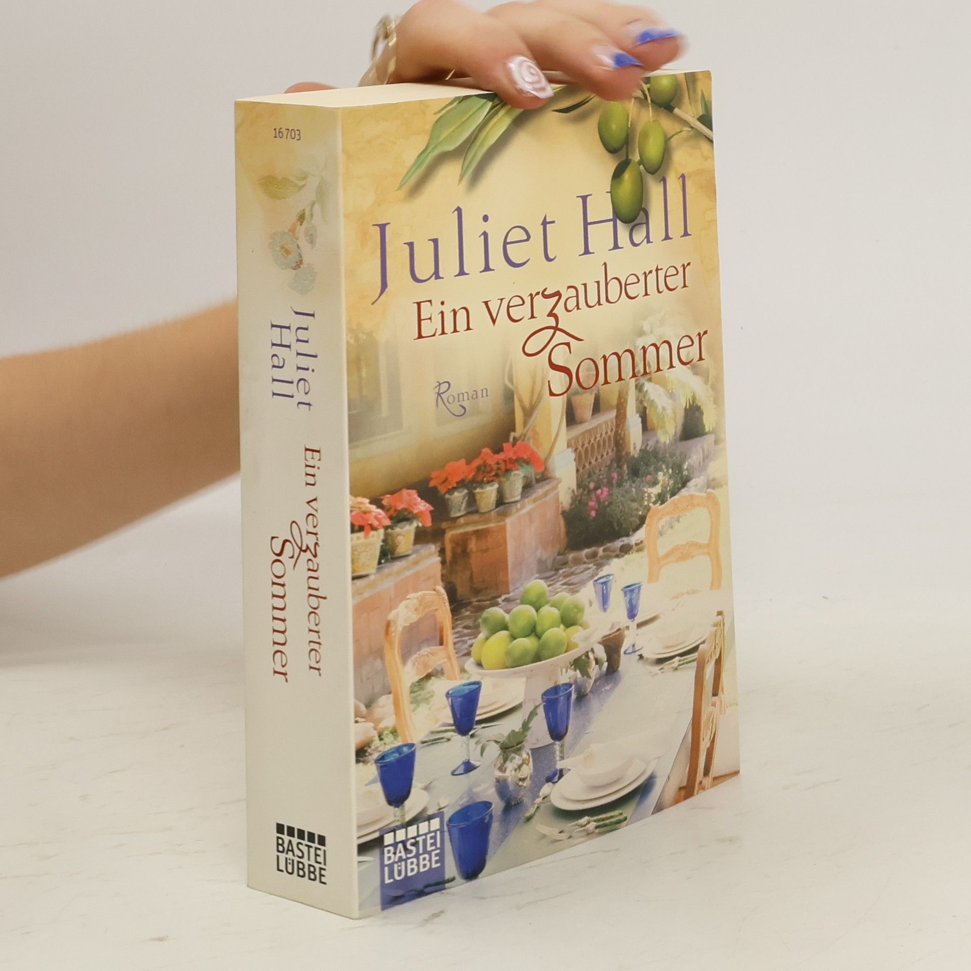 Juliet Hall Ein verzauberter Sommer
