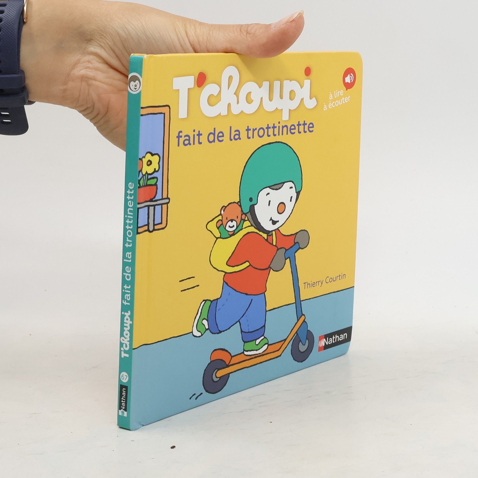 Thierry Courtin T'Choupi fait de la trotinnette