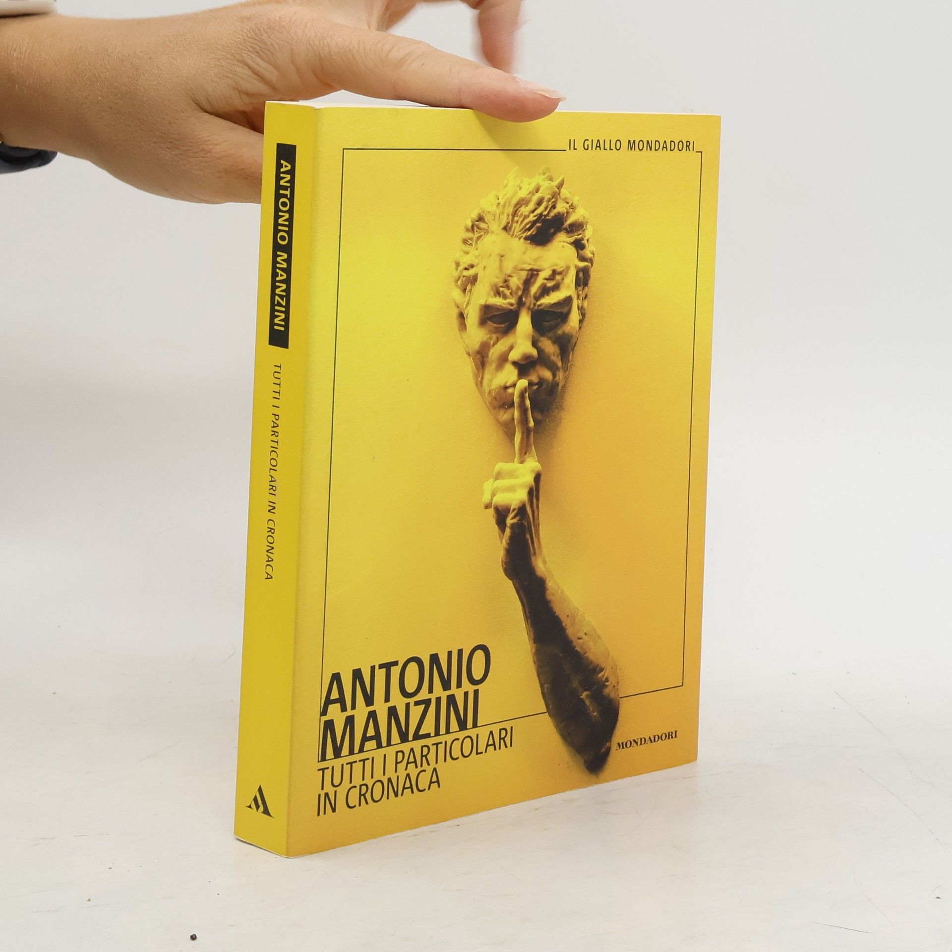 Antonio Manzini Tutti i particolari in cronaca