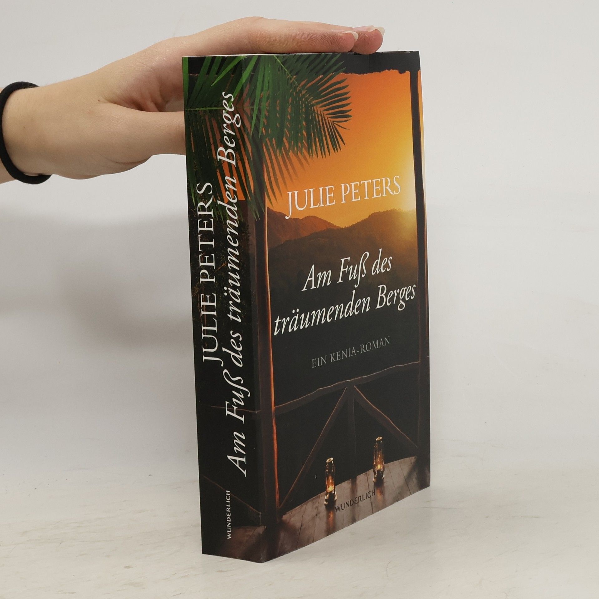 Julie Peters Am Fuß des träumenden Berges