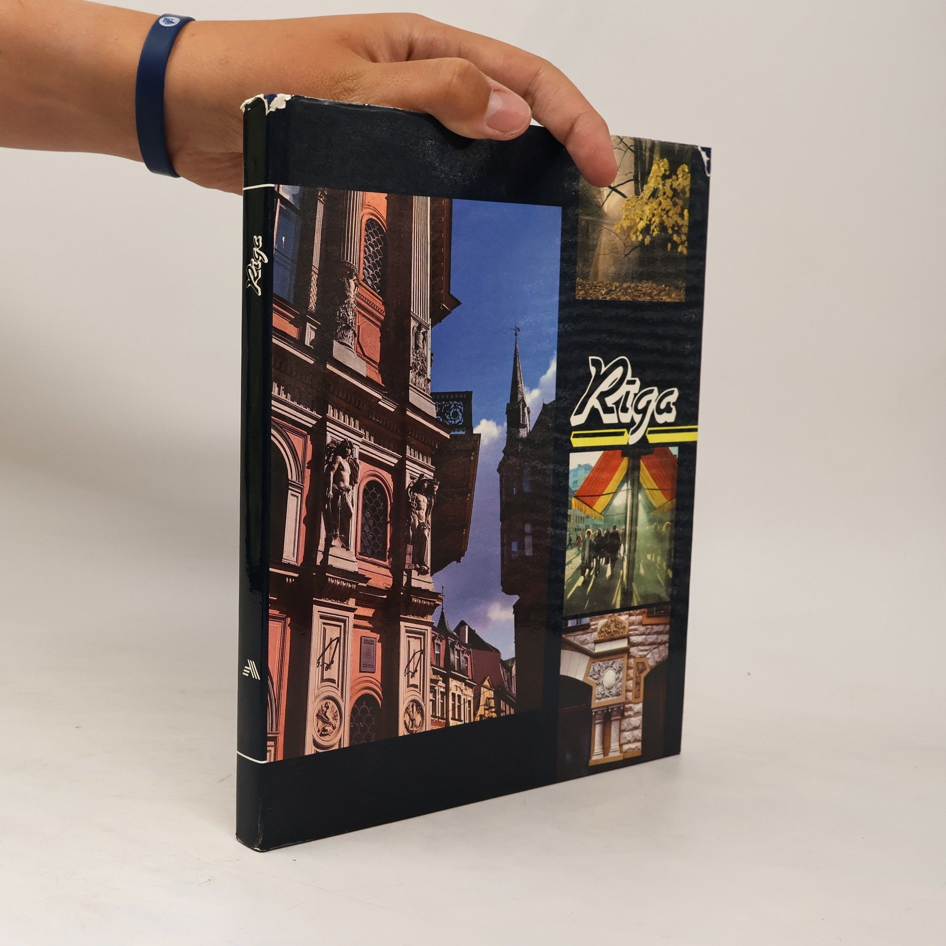 Collectif d'auteurs Riga