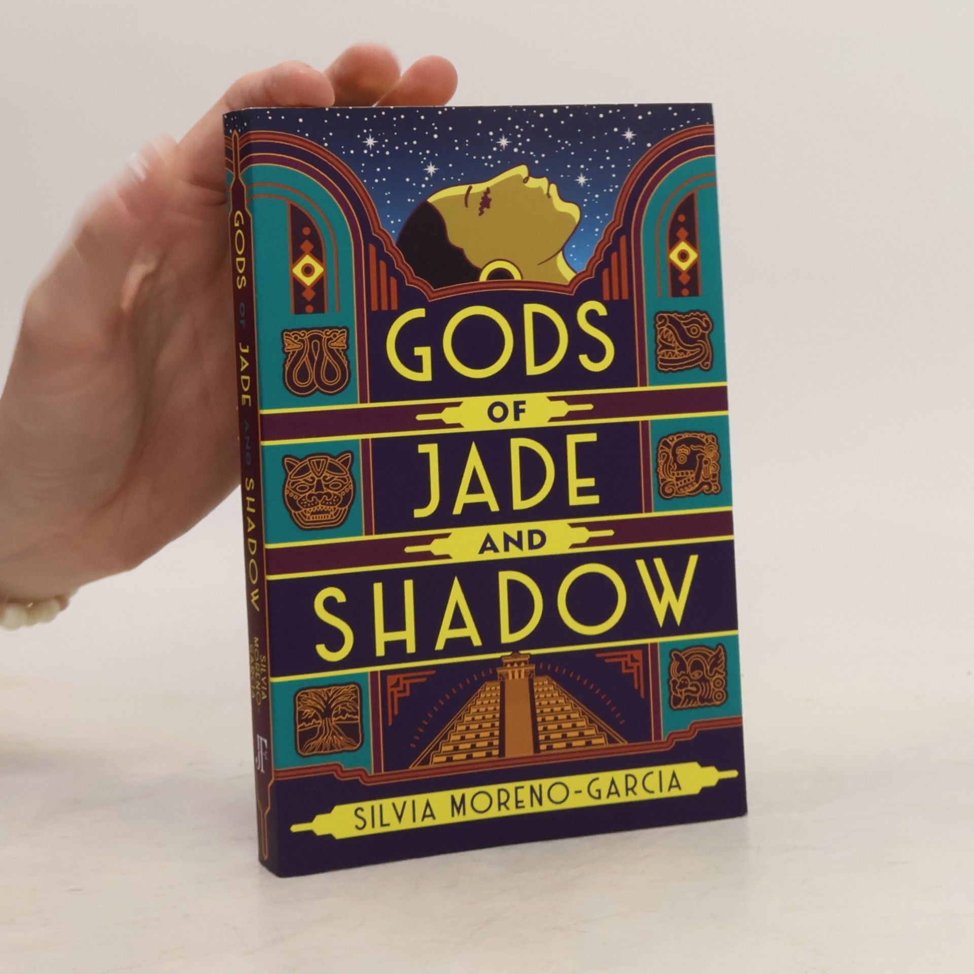 Silvia Moreno-Garcia Gods of Jade and Shadow