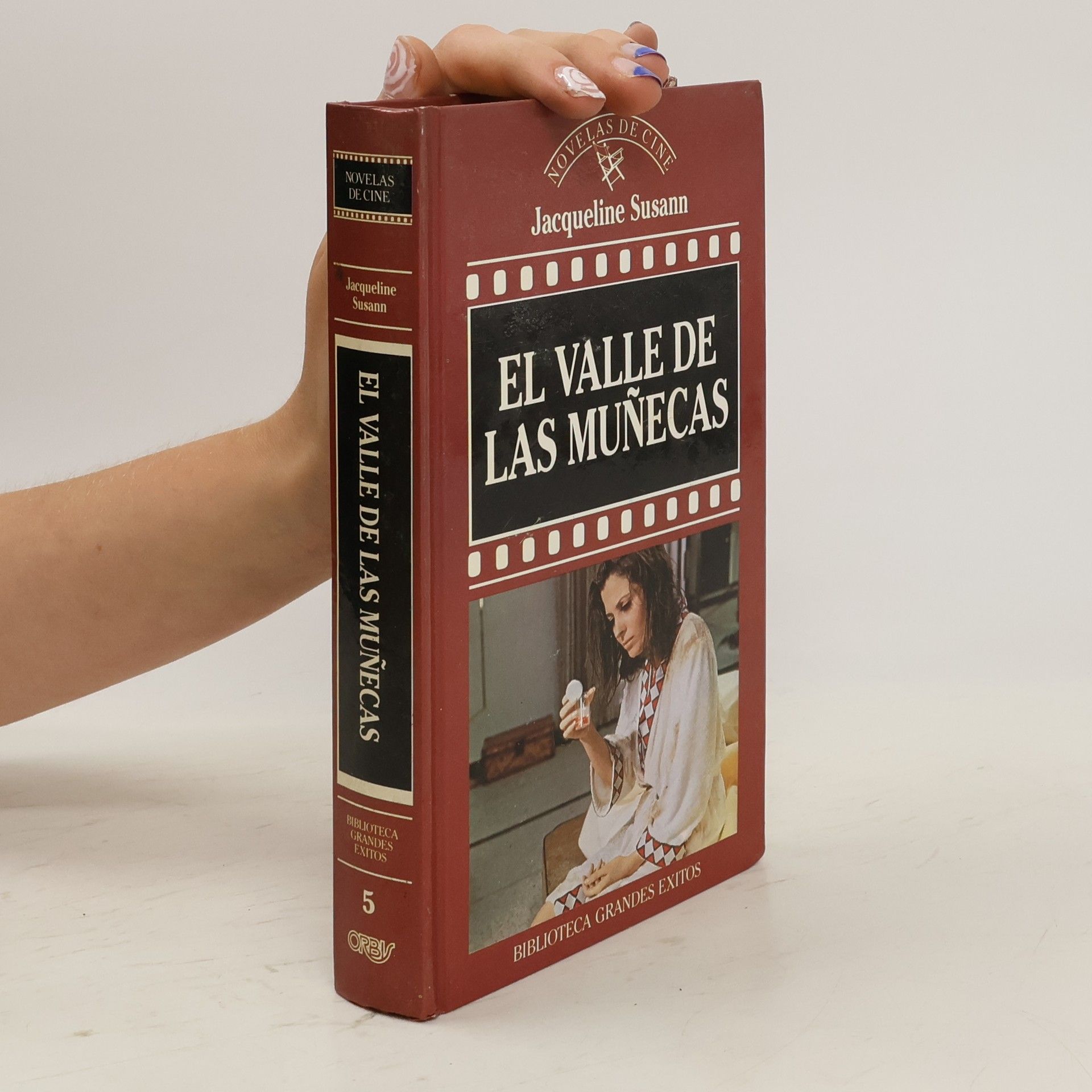 Jacqueline Susann El Valle de las muñecas