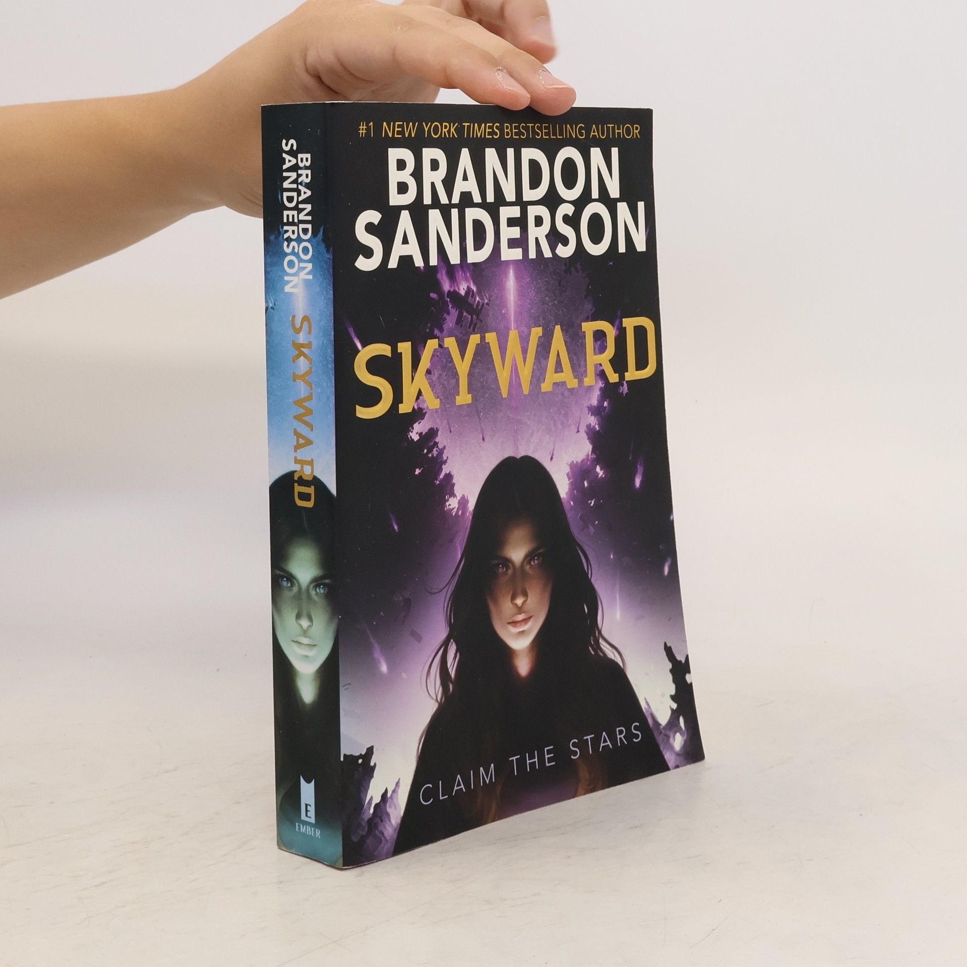 Brandon Sanderson Skyward