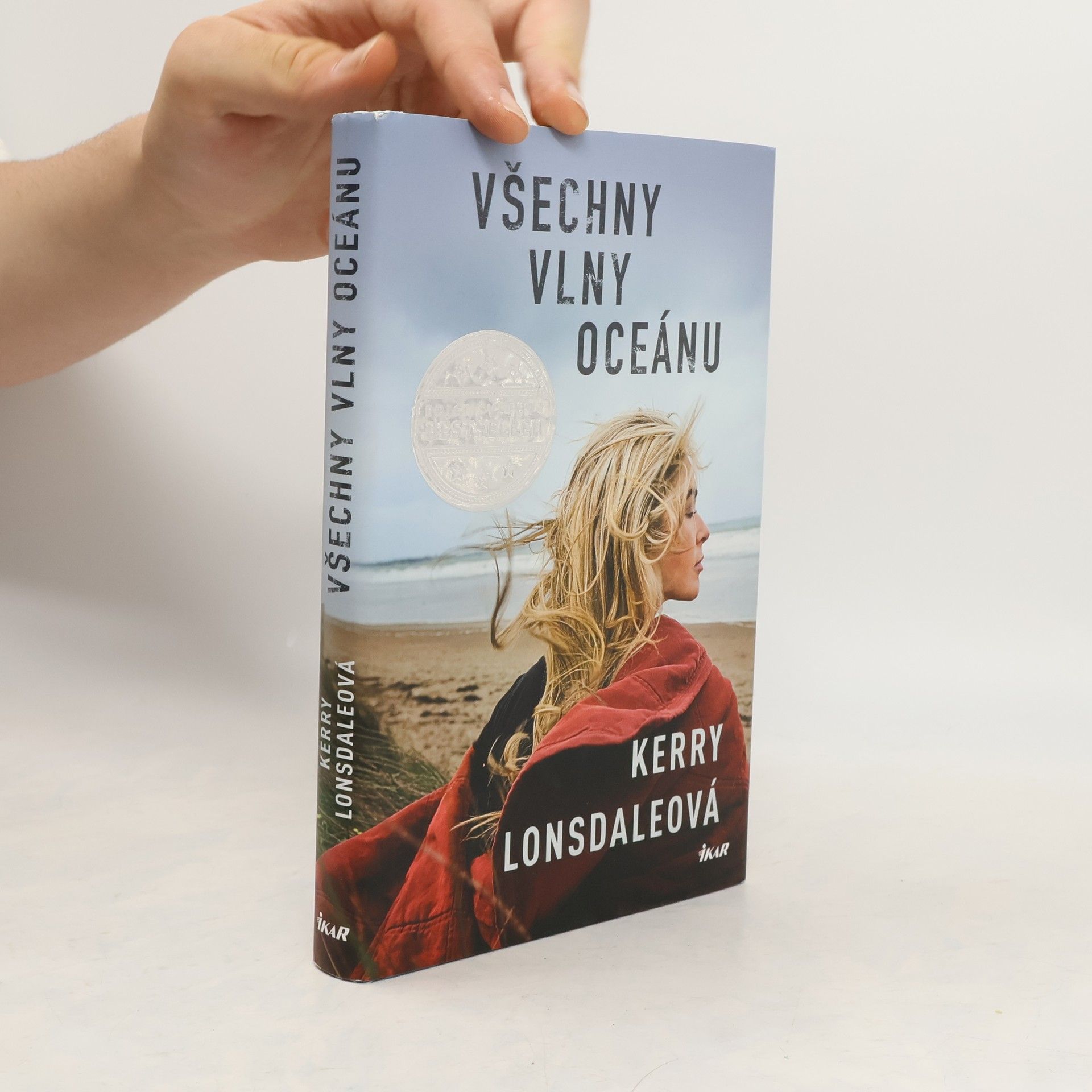 Kerry Lonsdale Všechny vlny oceánu