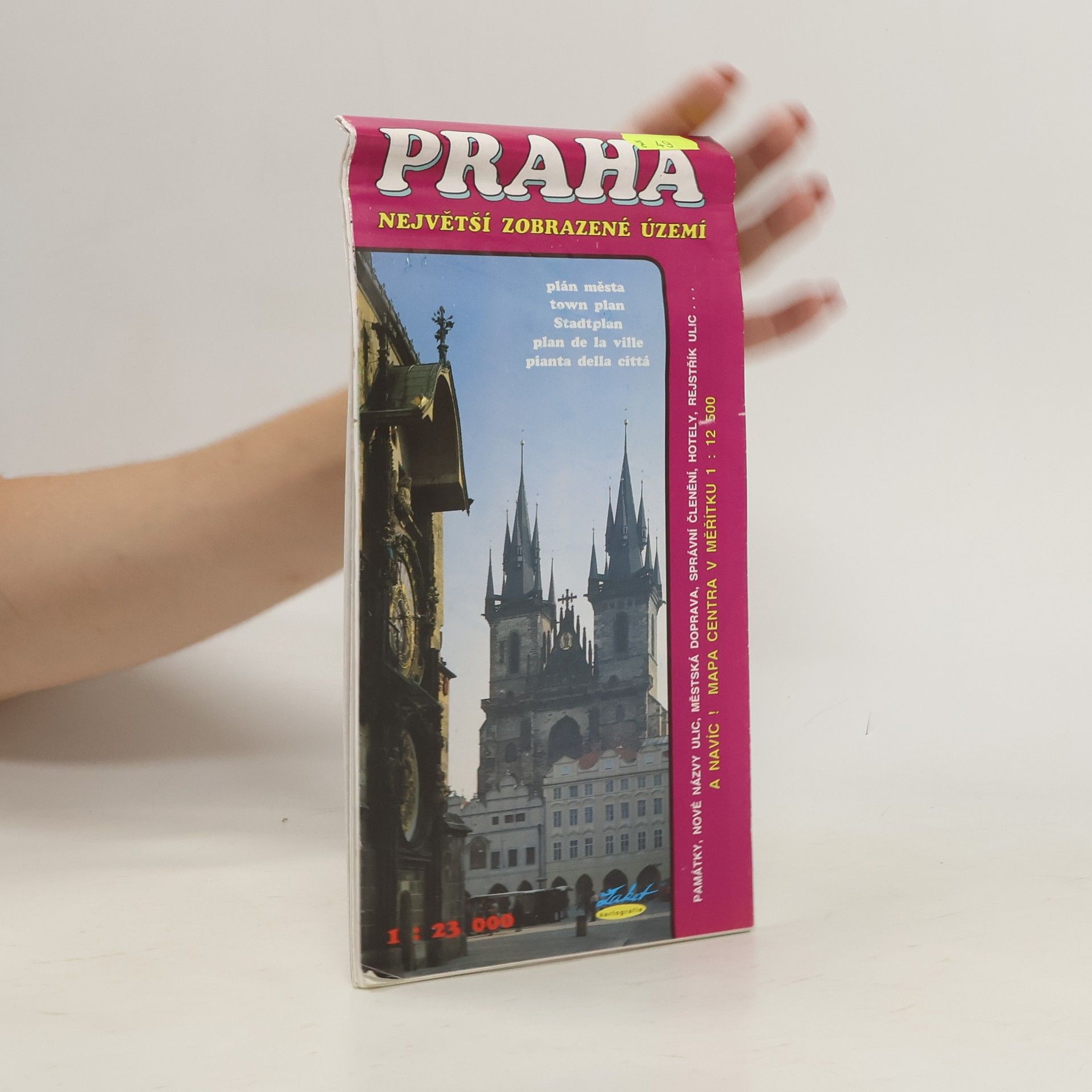 Collective Praha, největší zobrazené území, plán města 1:23 000: Památky, nové názvy ulic, městská doprava, správní členění, hotely, rejstřík ulic : a navíc!, mapa centra v měřítku 1:12 500