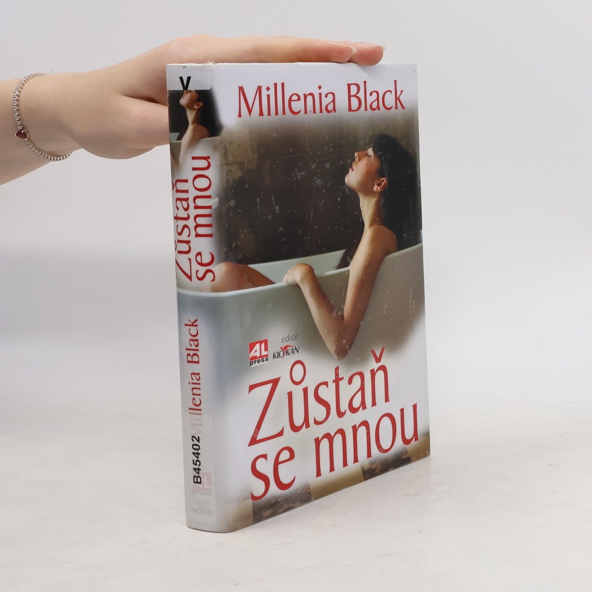 Millenia Black Zůstaň se mnou