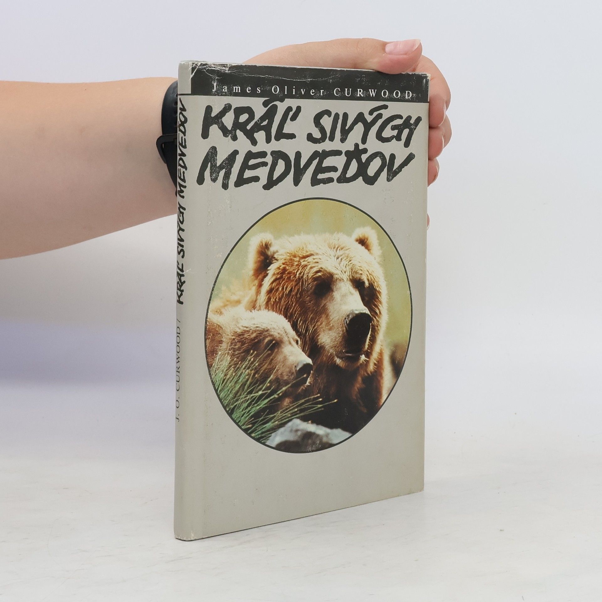 Jarmila Samcová Kráľ sivých medveďov