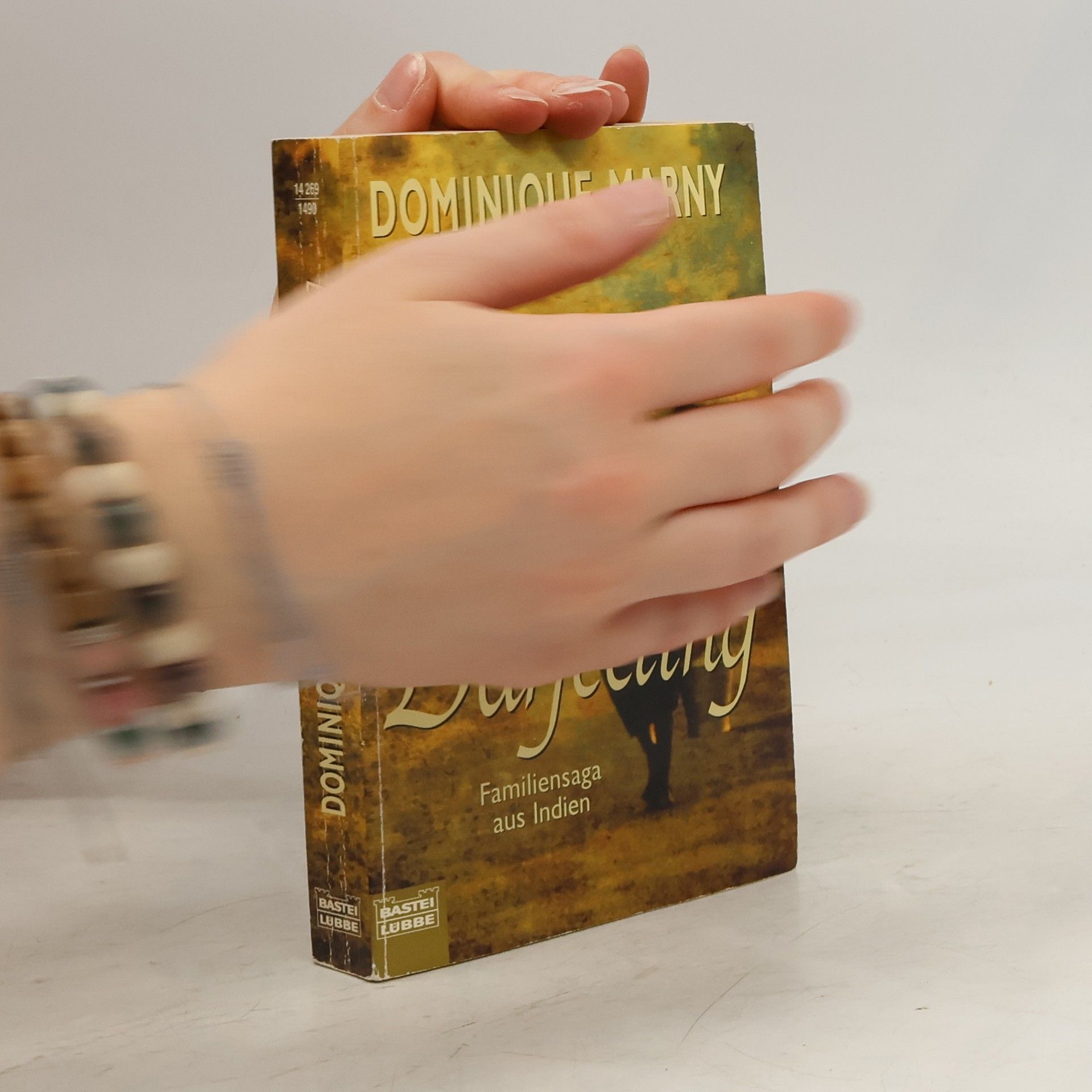 Dominique Marny Darjeeling