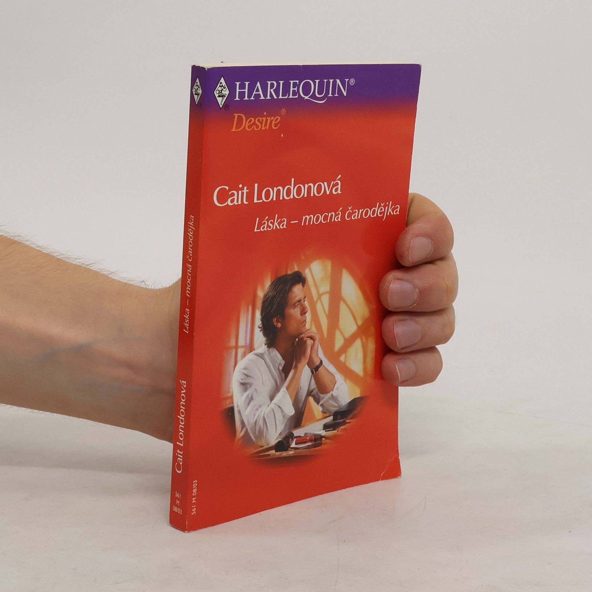 Cait London Láska - mocná čarodějka