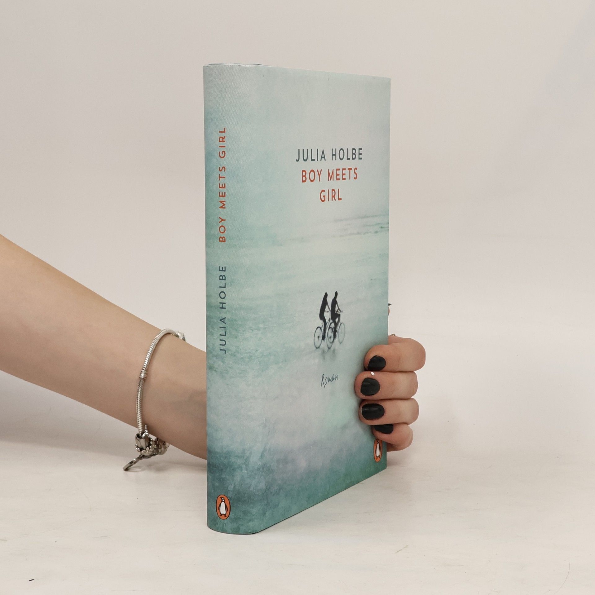 Julia Holbe Boy meets girl