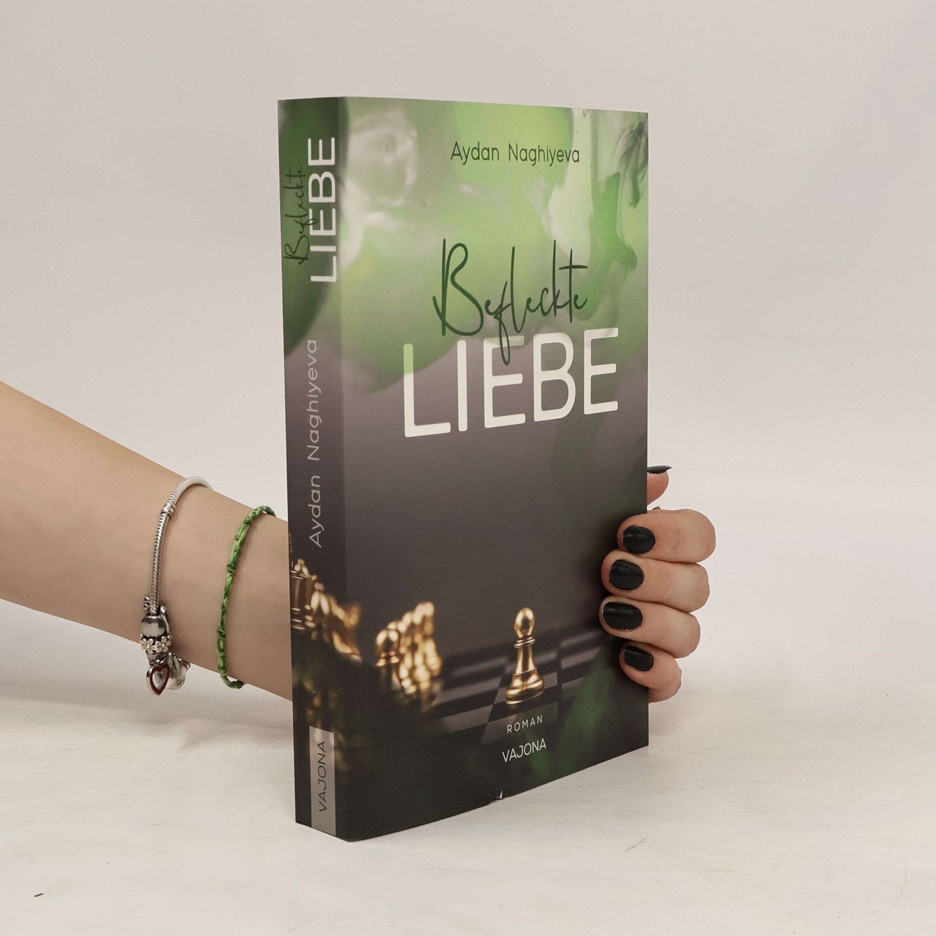 Aydan Naghiyeva Befleckte Liebe