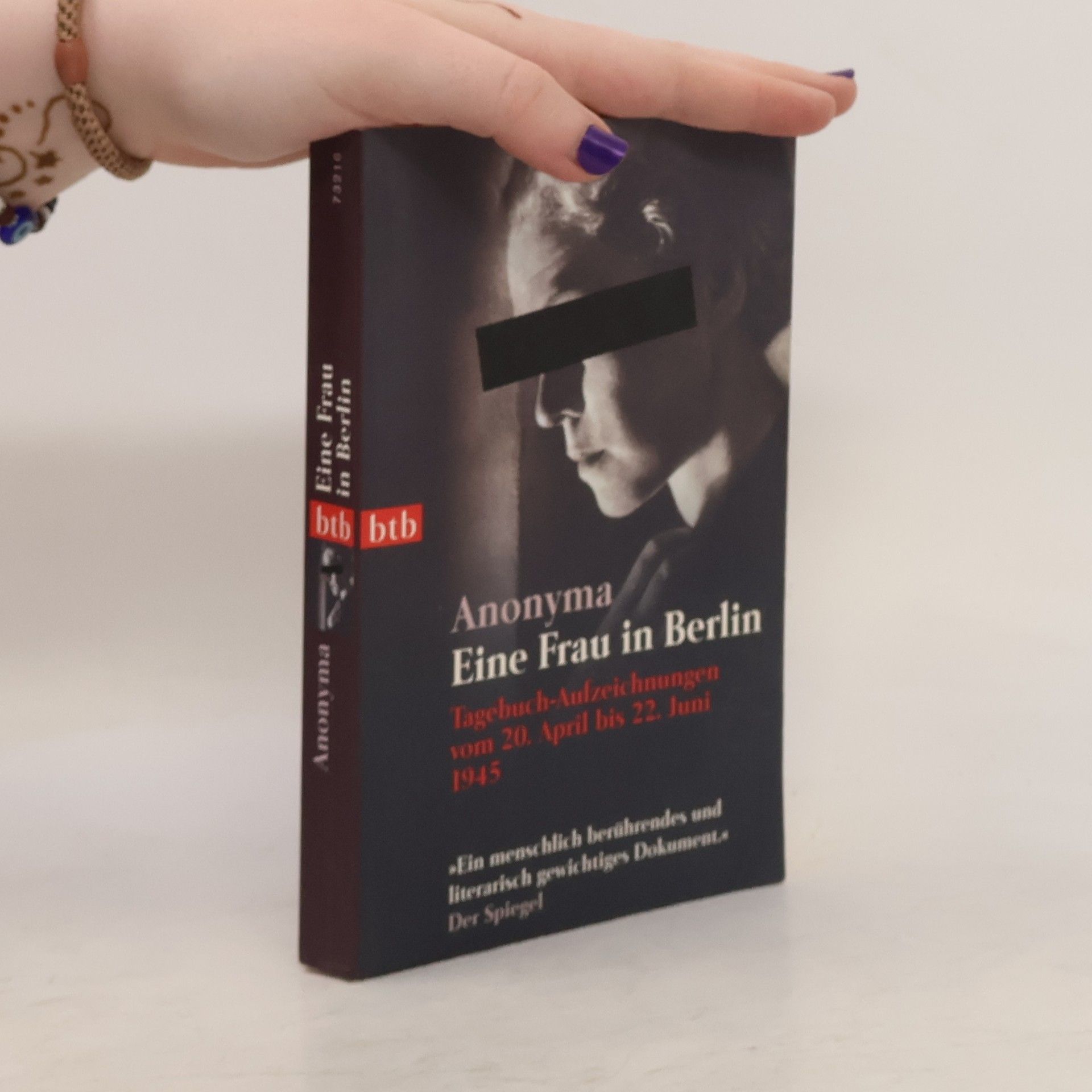 Anonyma Eine Frau un Berlin