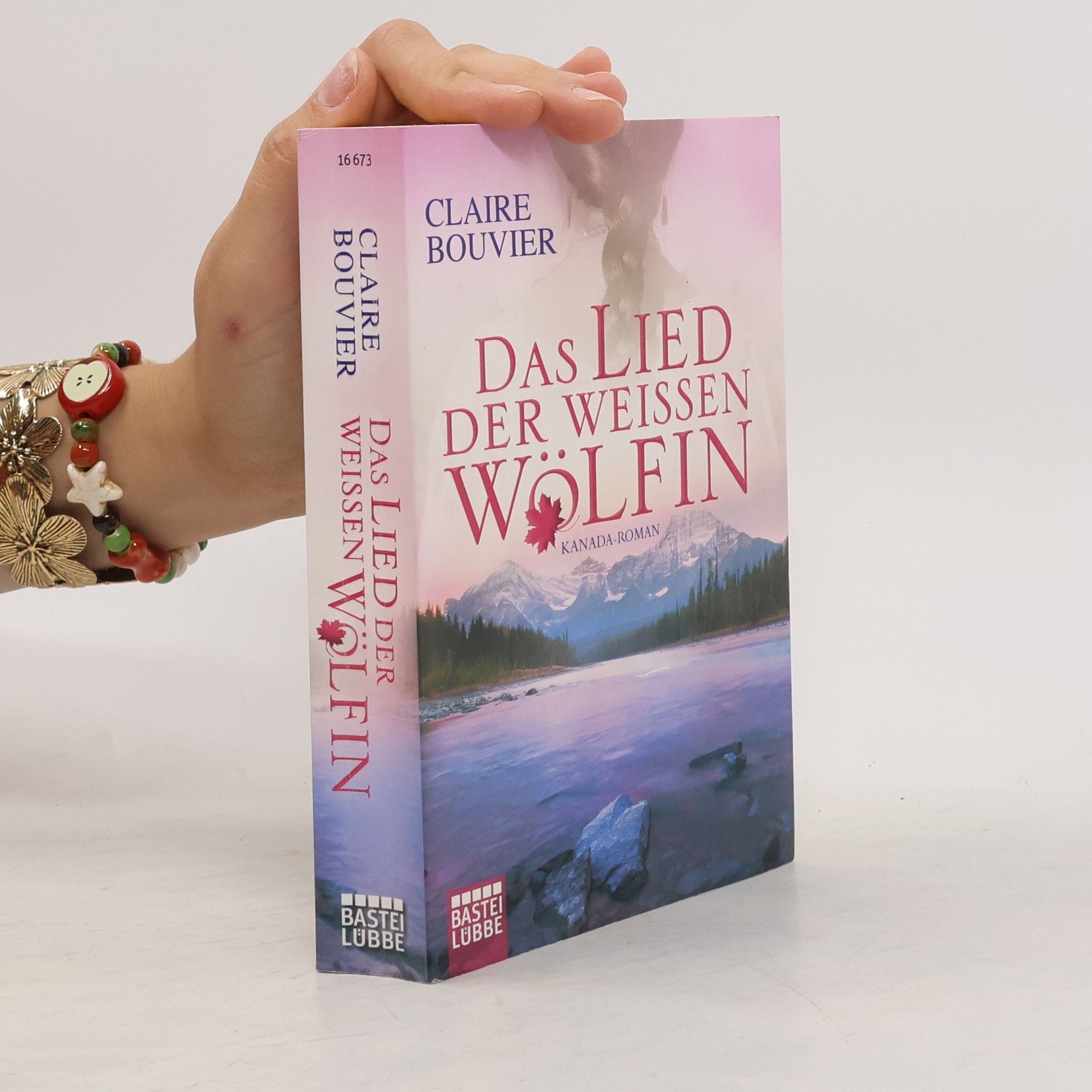 Claire Bouvier Das Lied der weissen Wölfin